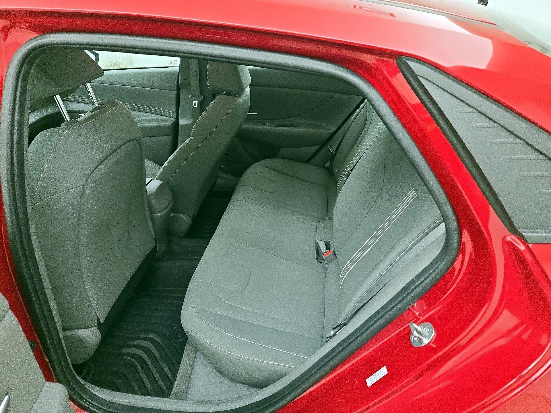 Thumbnail: 2023 Hyundai Elantra - 18