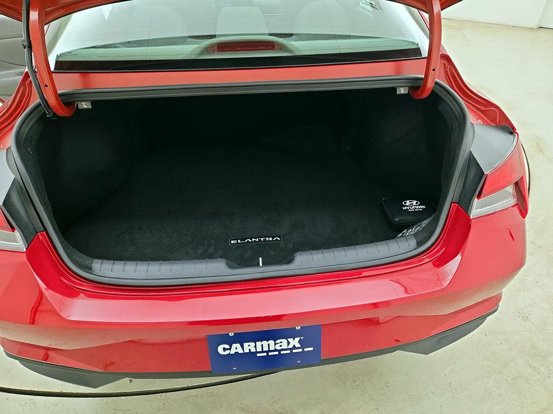 Thumbnail: 2023 Hyundai Elantra - 19