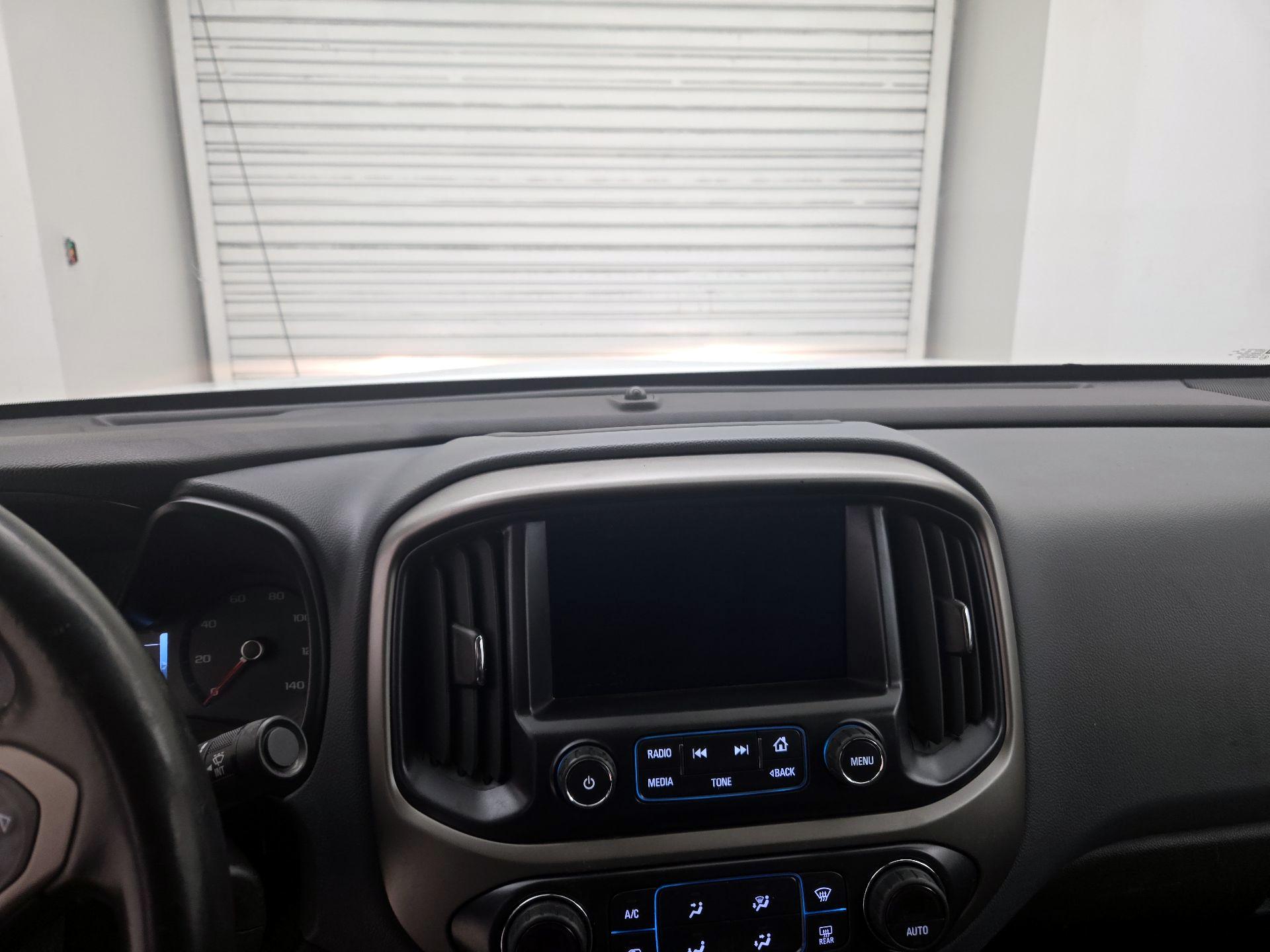 Thumbnail: 2016 Chevrolet Colorado - 9