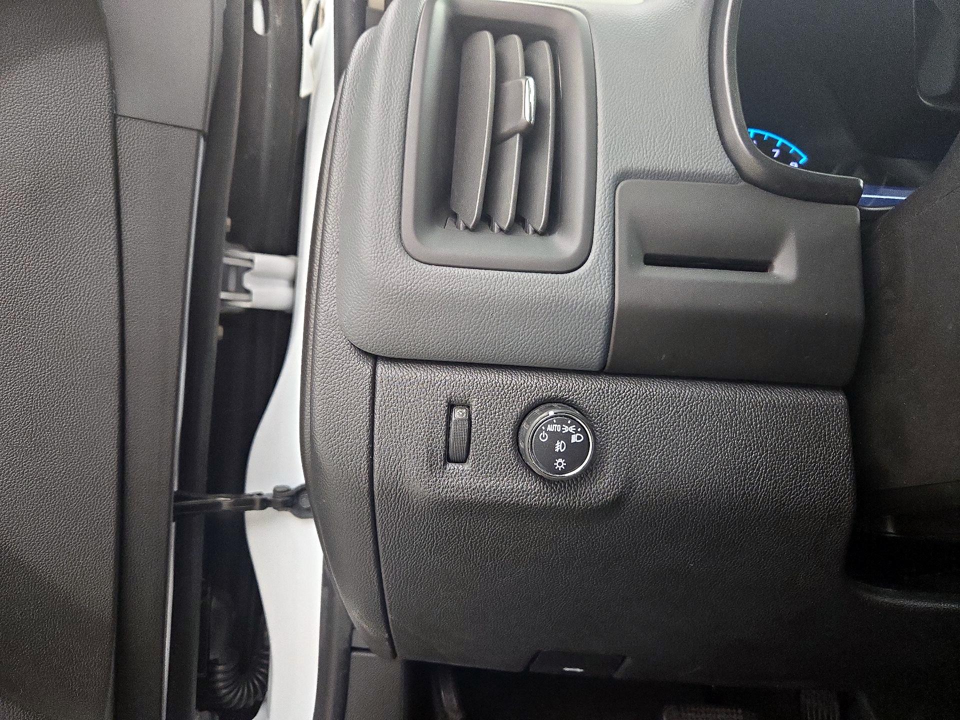 Thumbnail: 2016 Chevrolet Colorado - 13