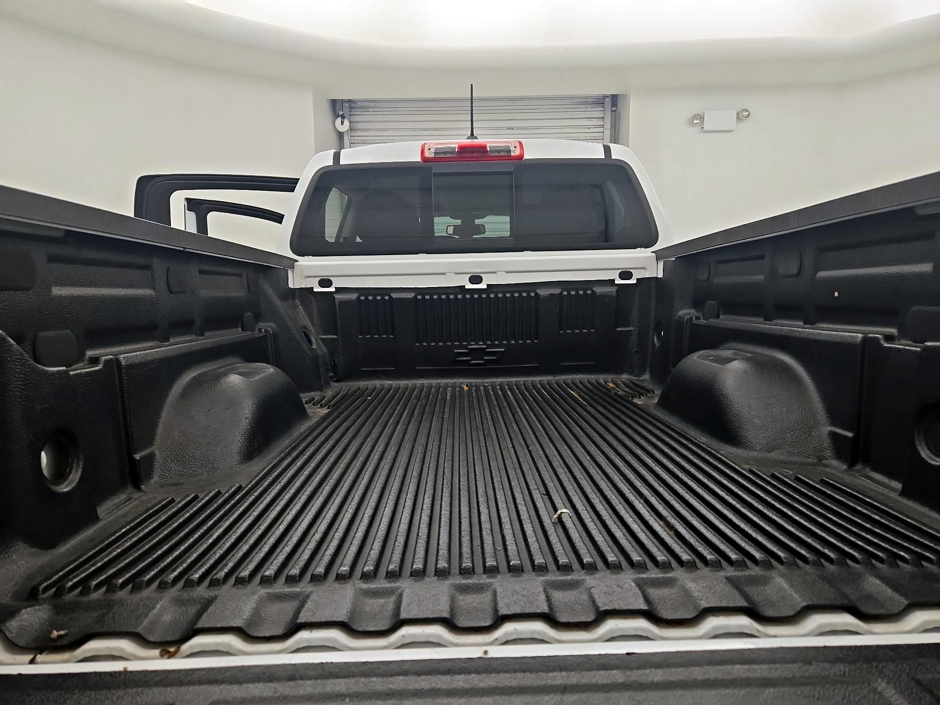 Thumbnail: 2016 Chevrolet Colorado - 20