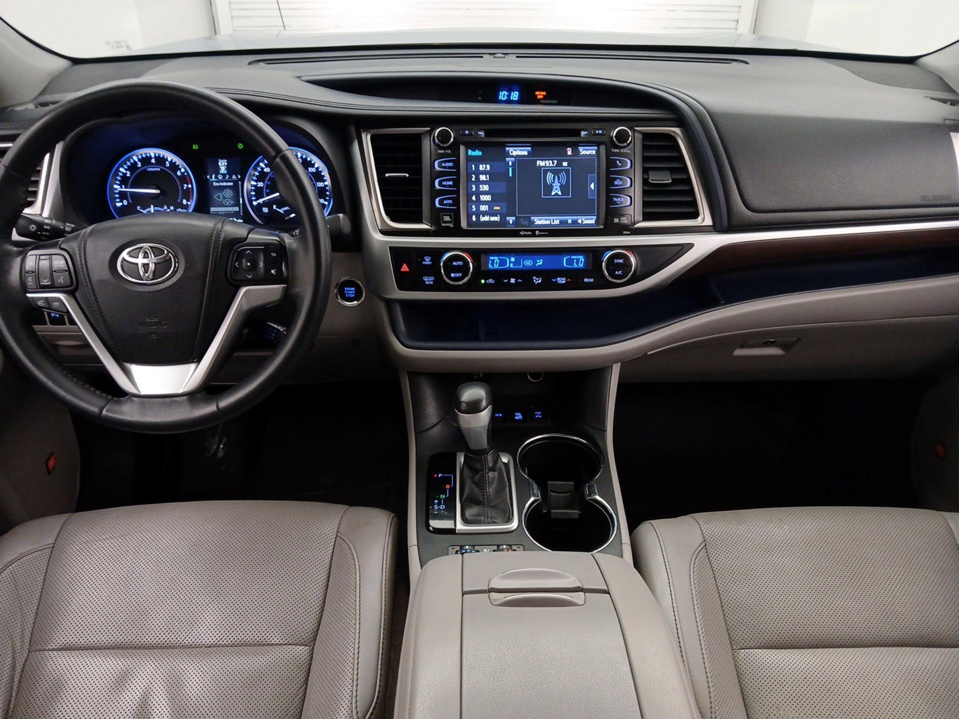Thumbnail: 2014 Toyota Highlander - 9