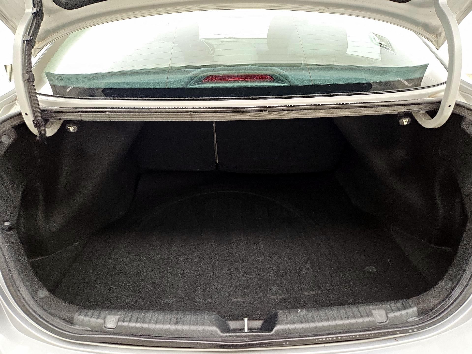 Thumbnail: 2016 Kia Forte - 18