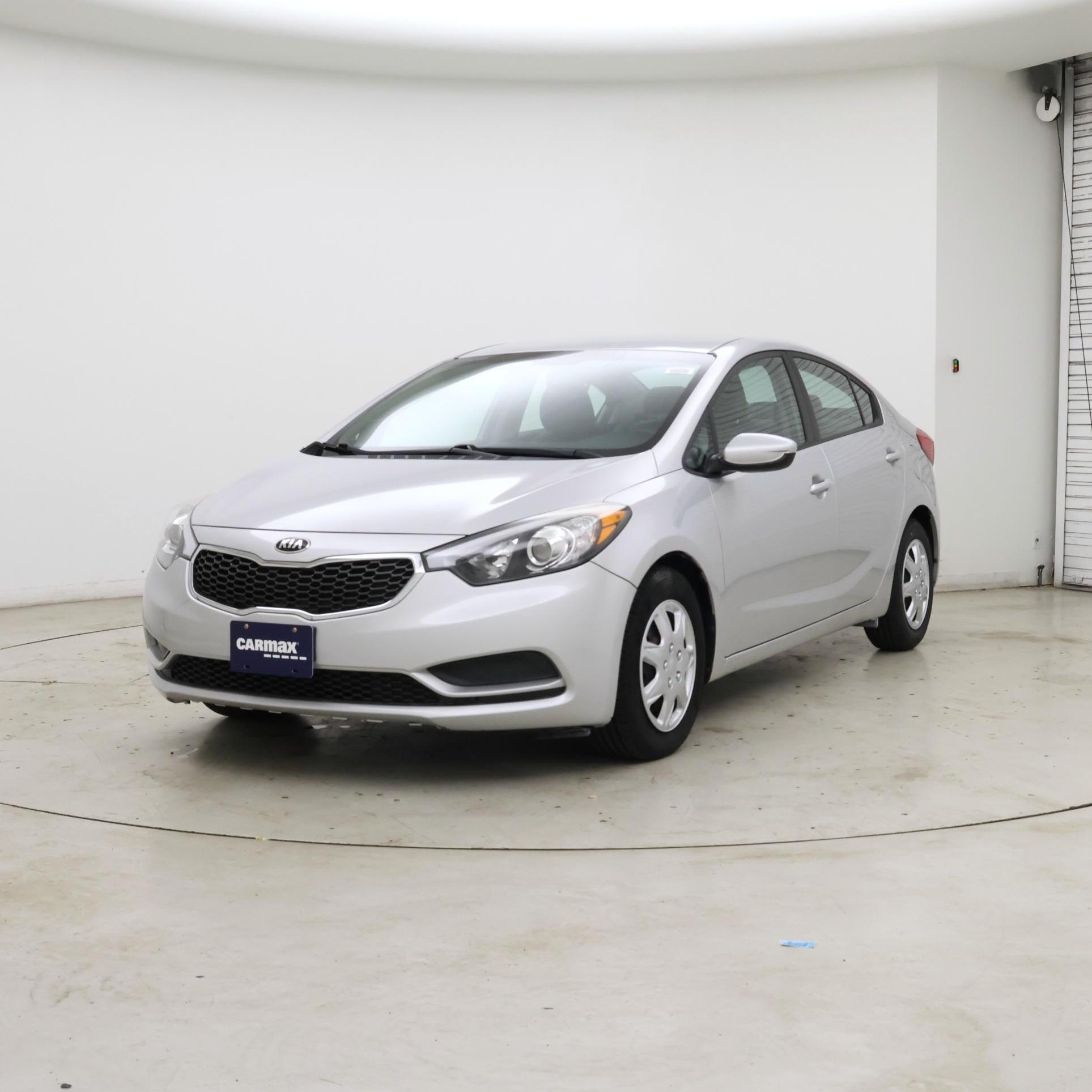 Thumbnail: 2016 Kia Forte - 4