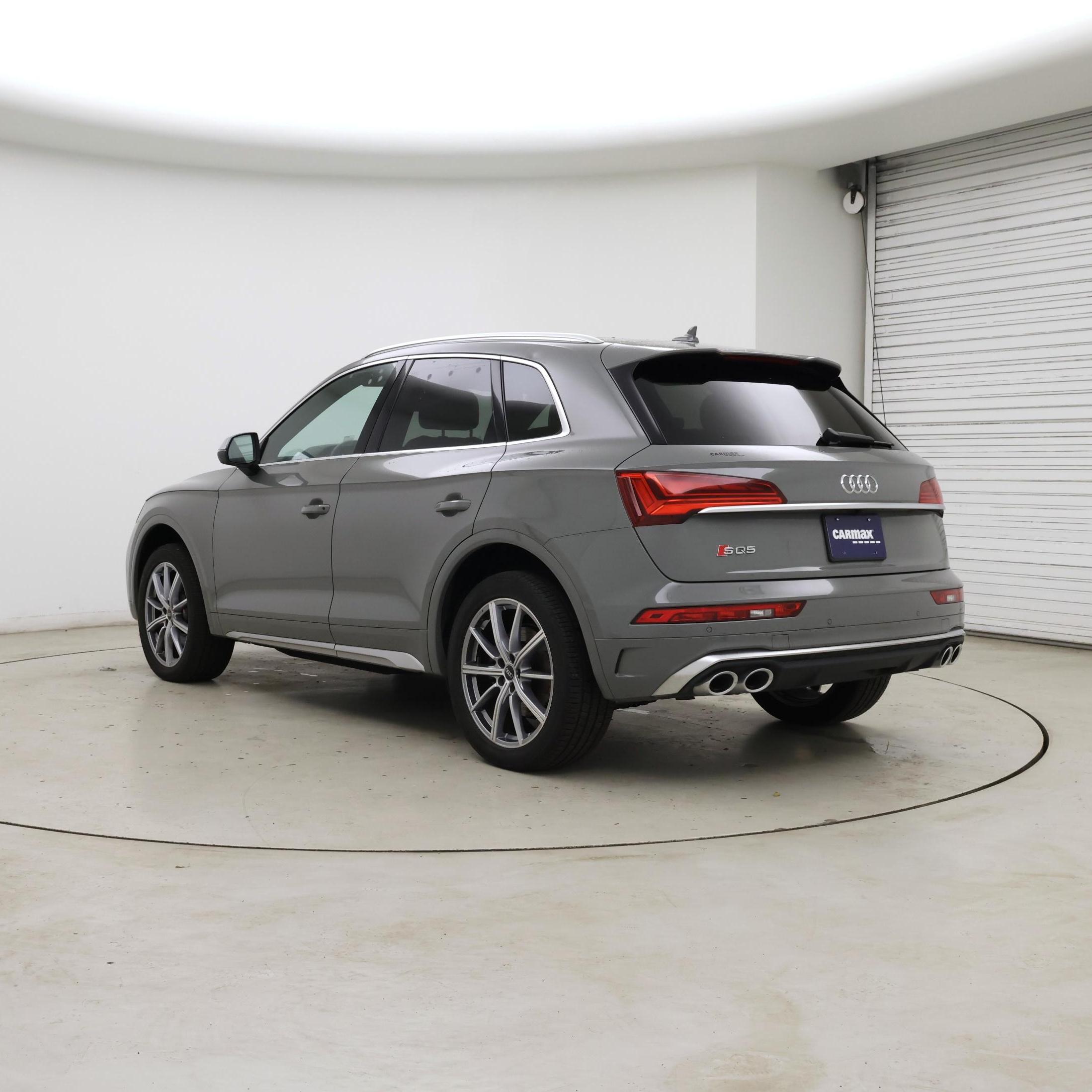 Thumbnail: 2021 Audi SQ5 - 2