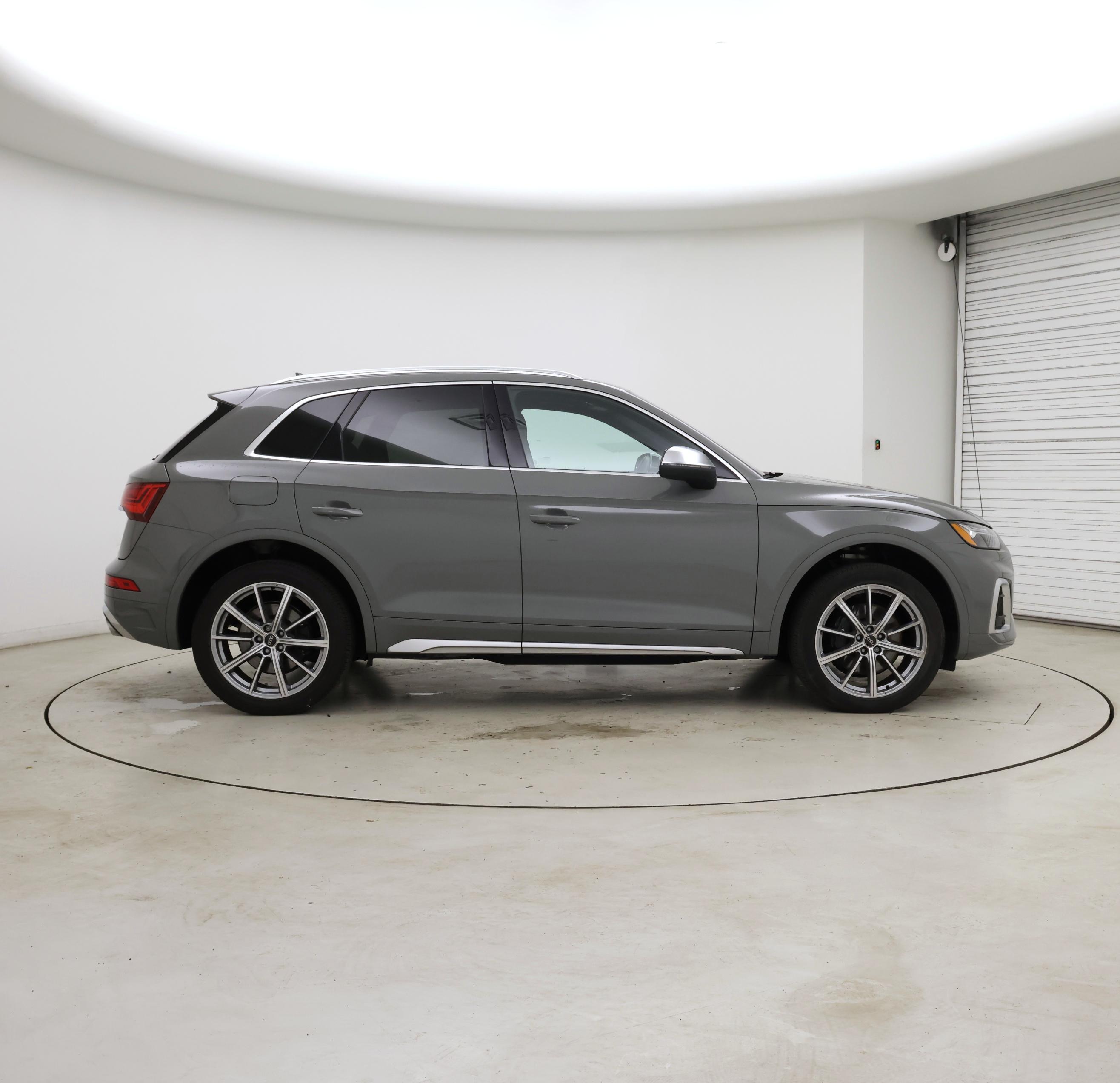 Thumbnail: 2021 Audi SQ5 - 7