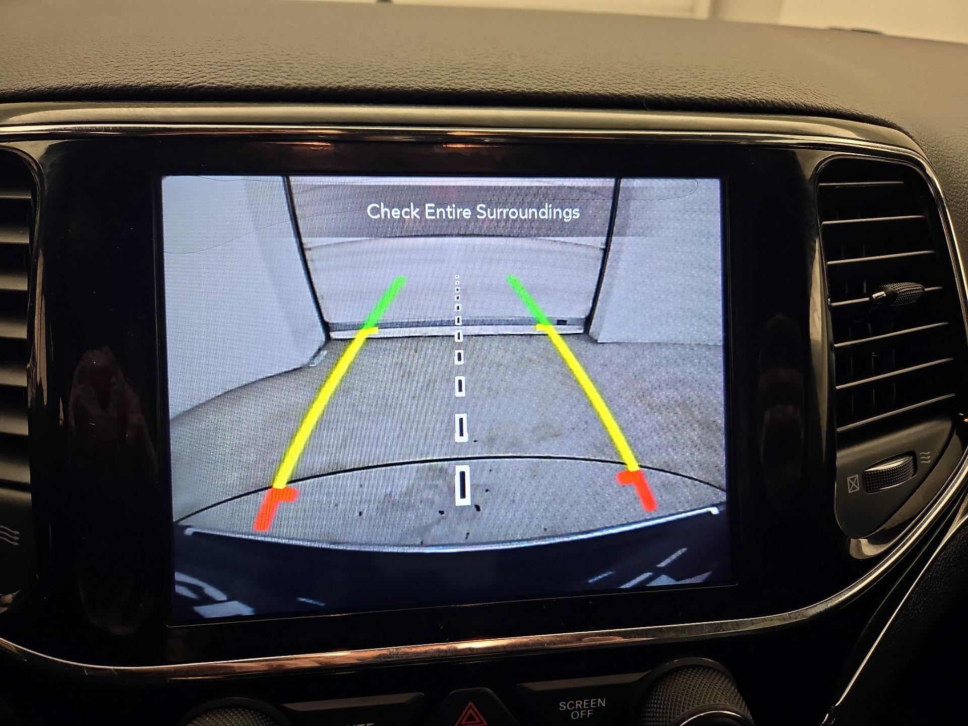 Thumbnail: 2020 Jeep Grand Cherokee - 14