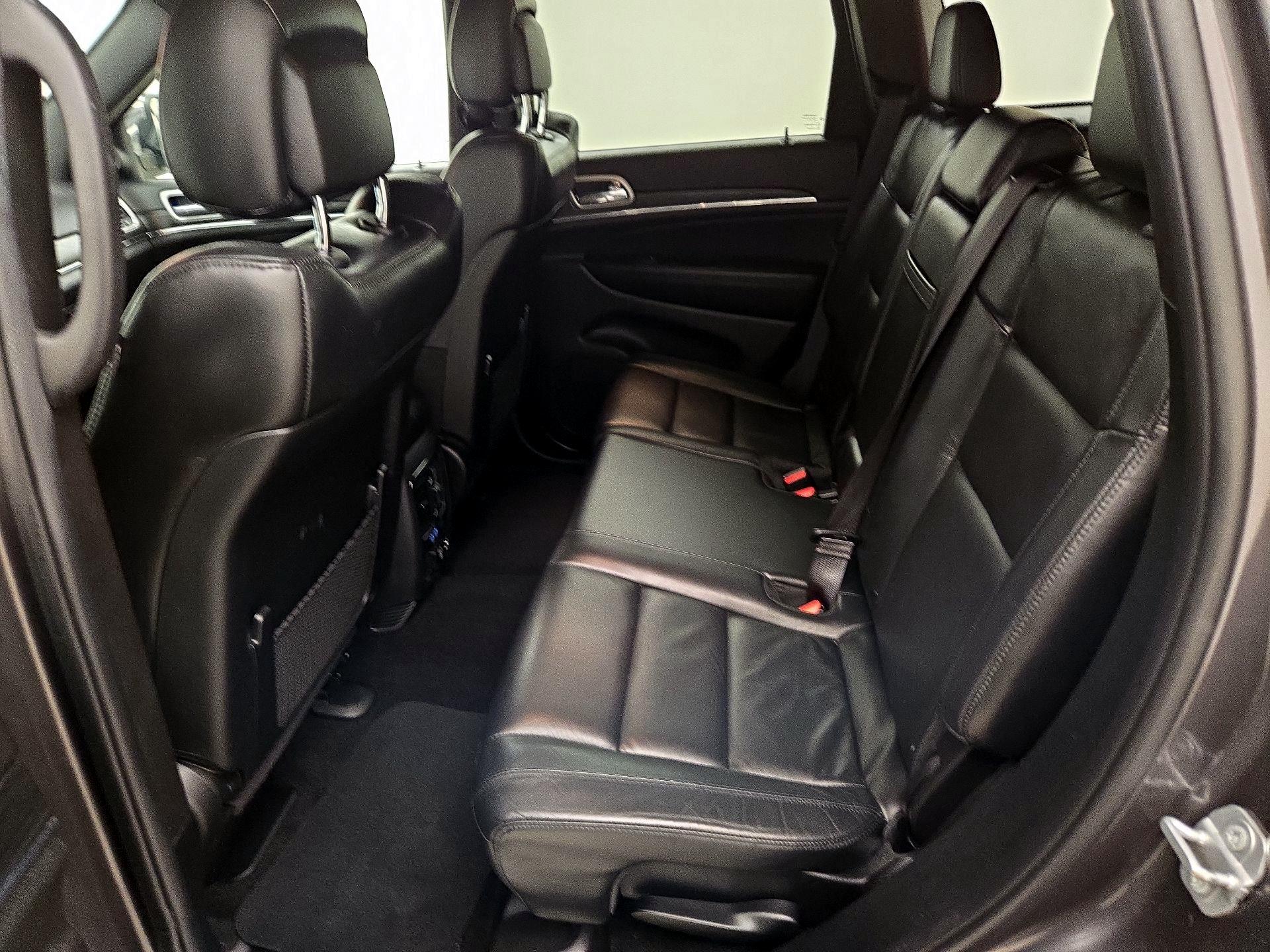 Thumbnail: 2020 Jeep Grand Cherokee - 19