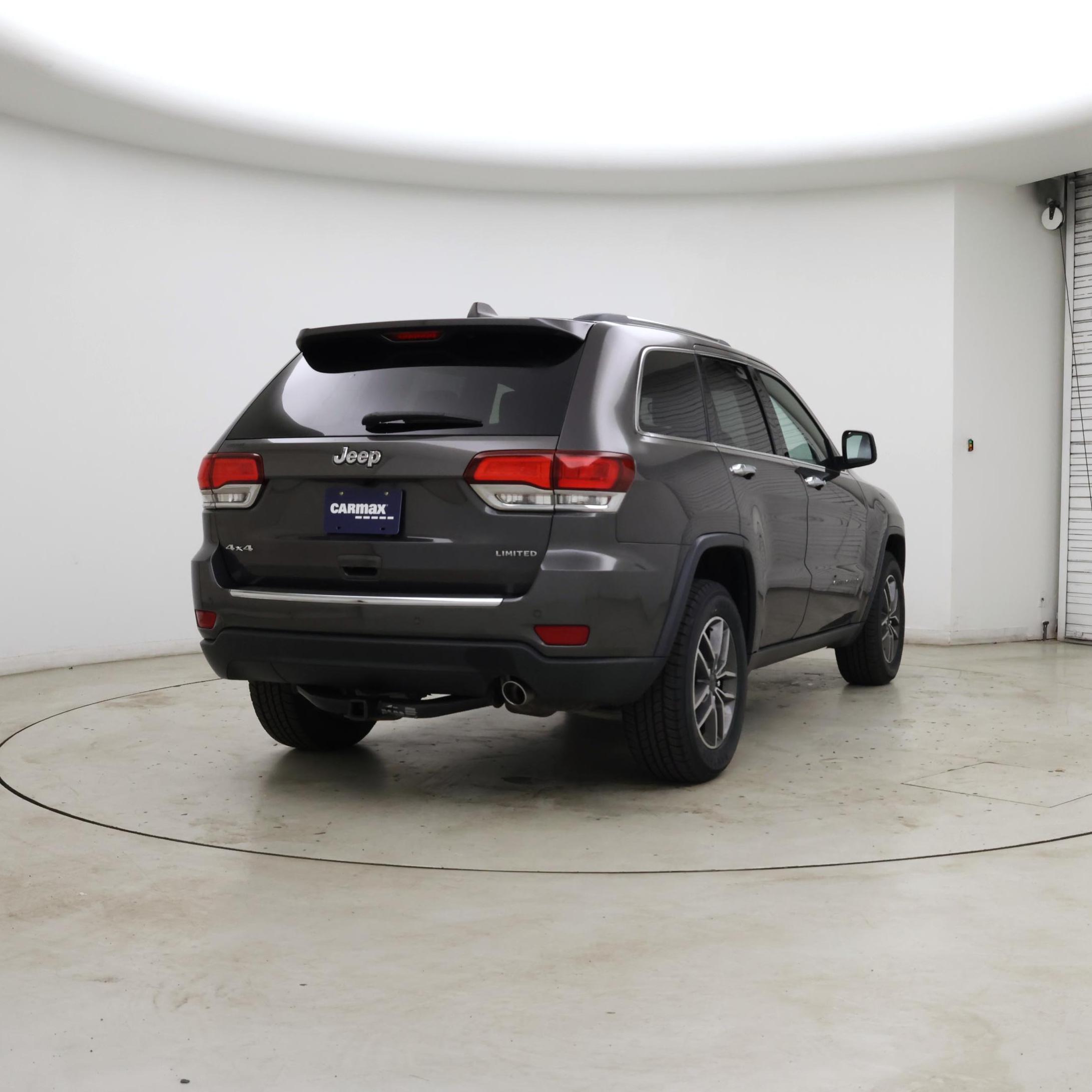 Thumbnail: 2020 Jeep Grand Cherokee - 8