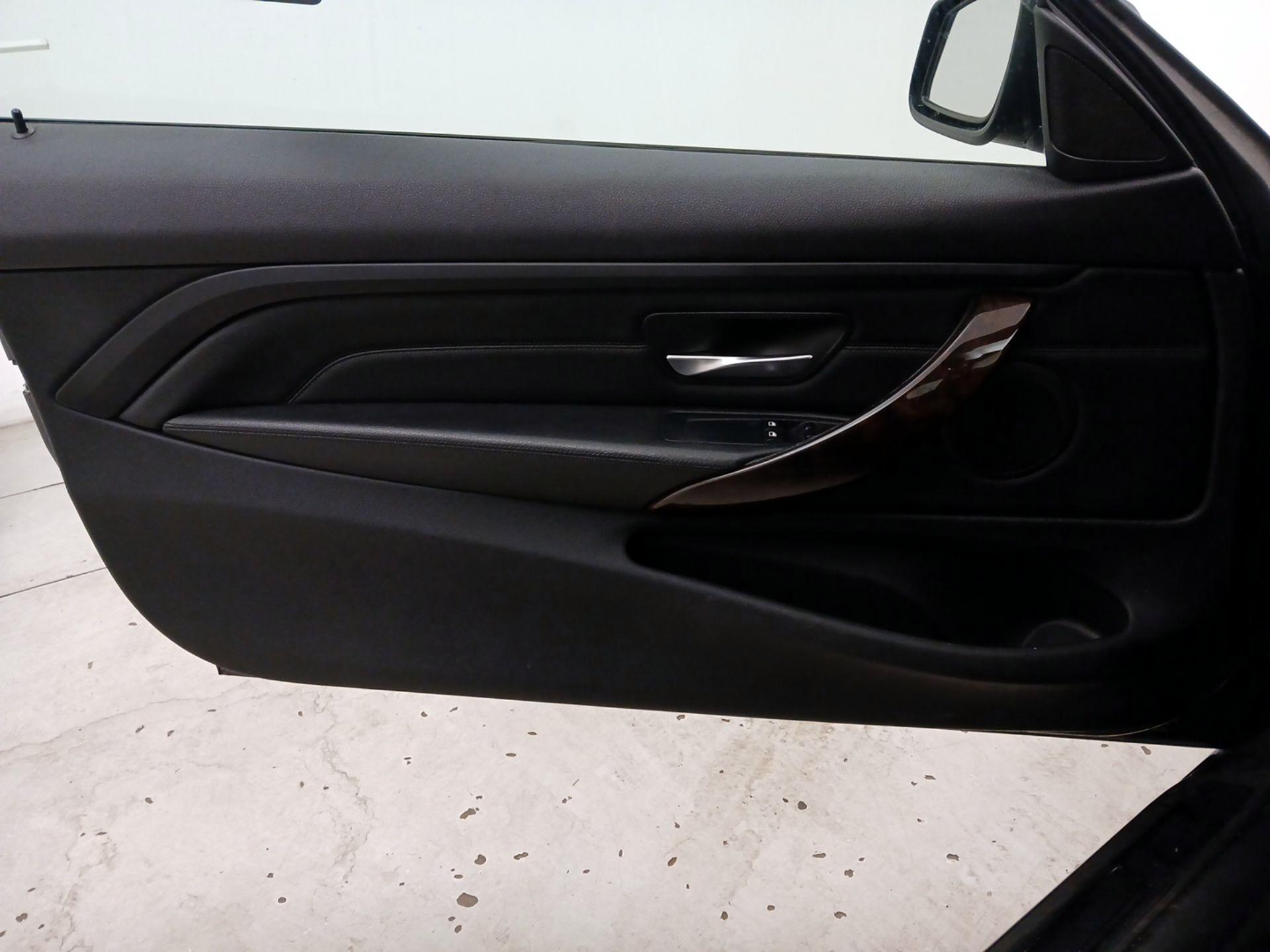 Thumbnail: 2015 BMW 4 Series - 12