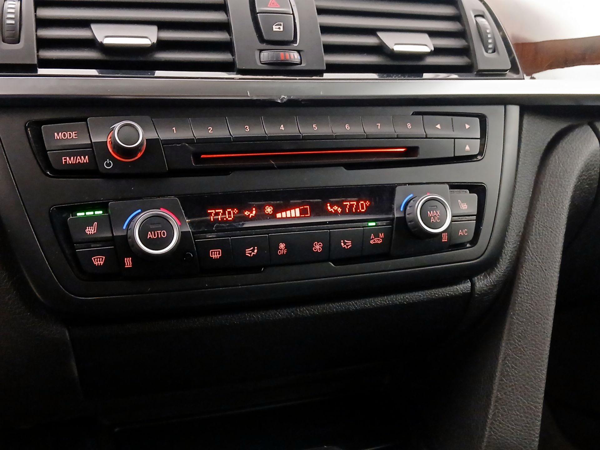 Thumbnail: 2015 BMW 4 Series - 17