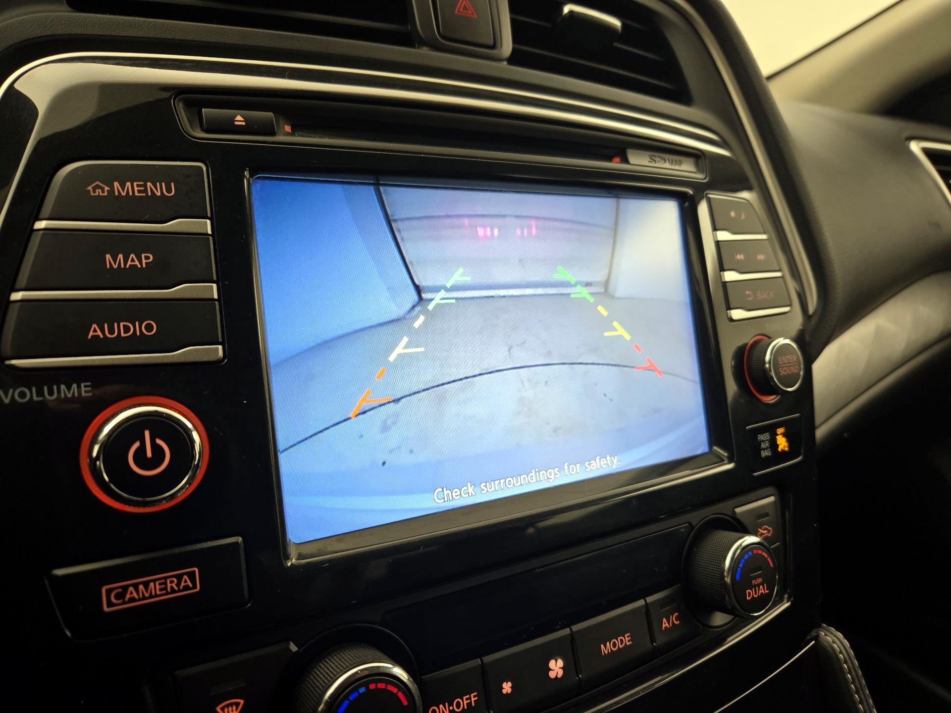 Thumbnail: 2017 Nissan Maxima - 15