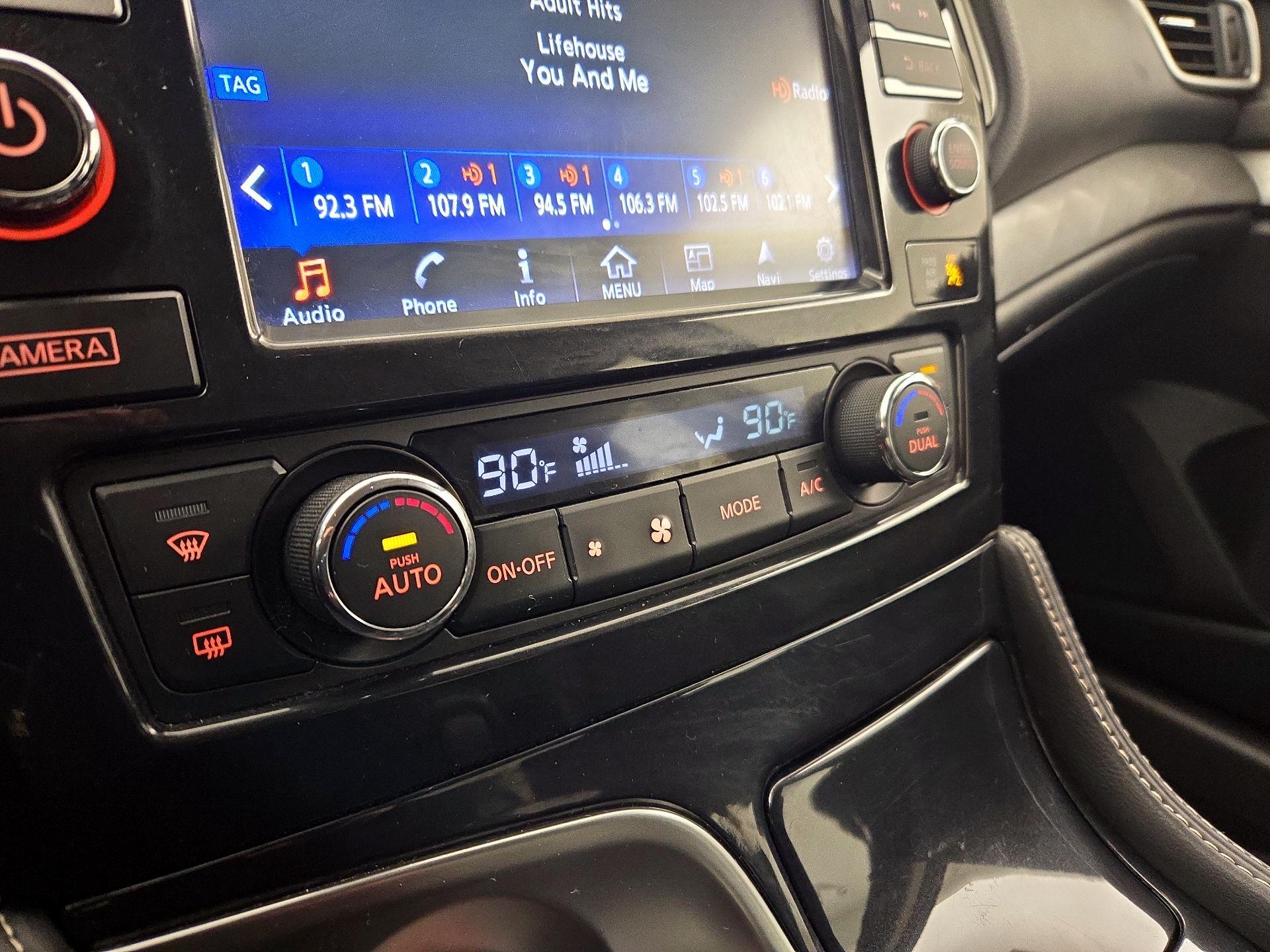 Thumbnail: 2017 Nissan Maxima - 17