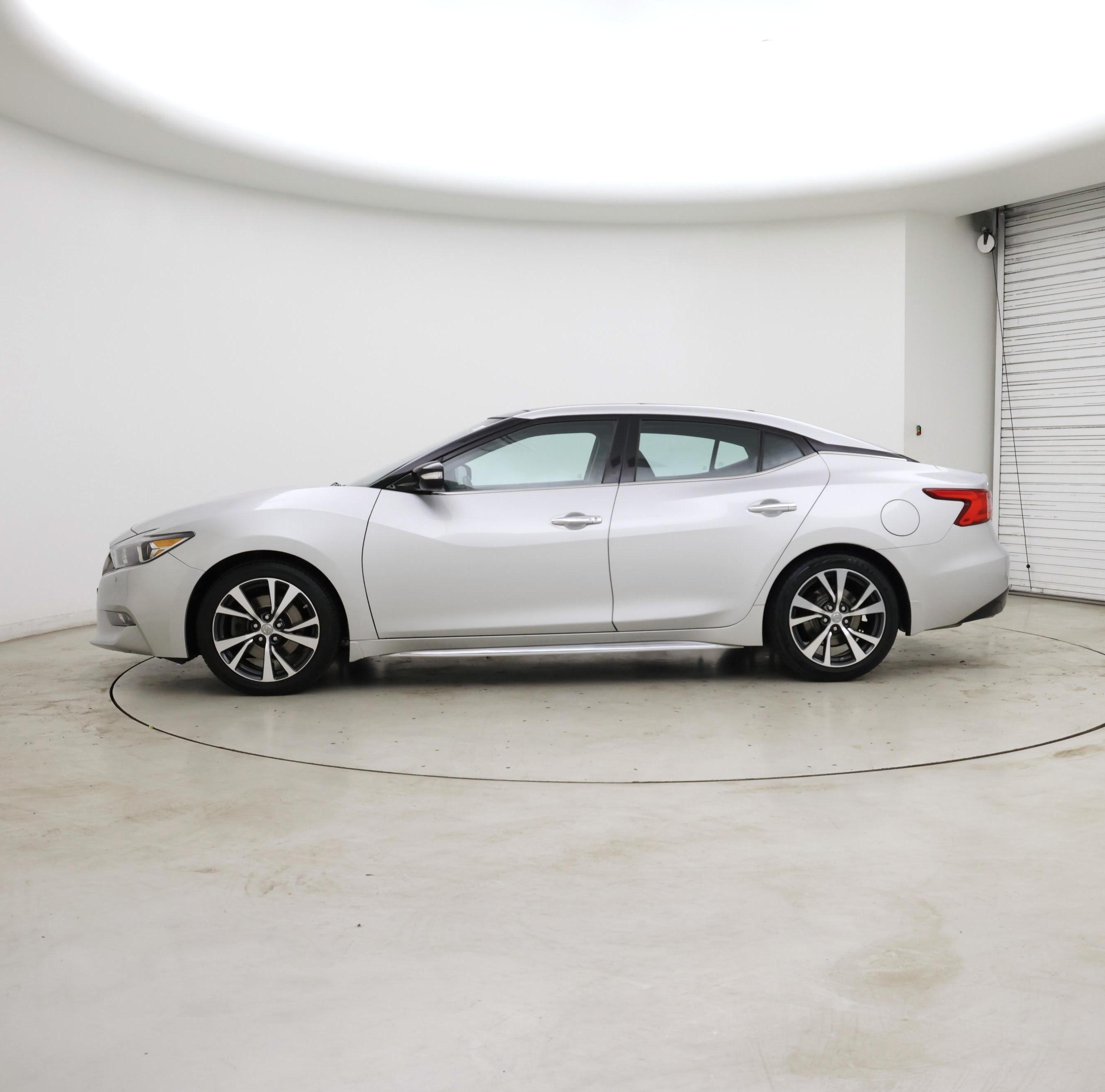 Thumbnail: 2017 Nissan Maxima - 3