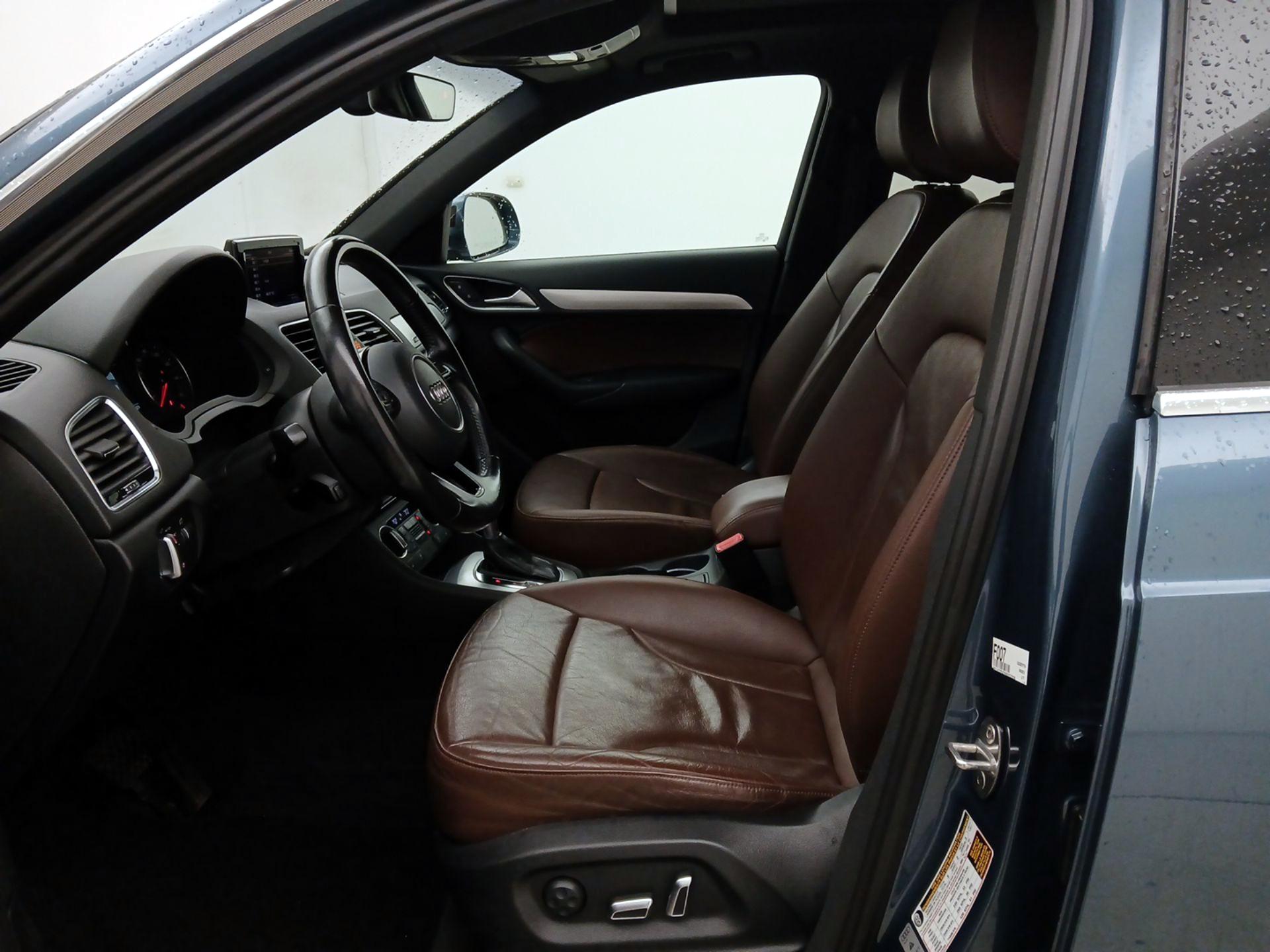 Thumbnail: 2017 Audi Q3 - 11