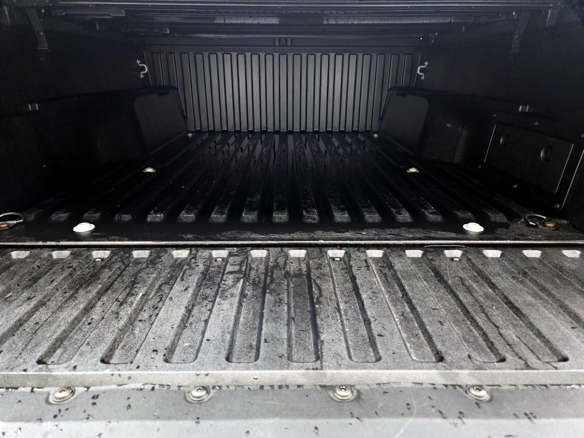 Thumbnail: 2023 Toyota Tacoma - 20