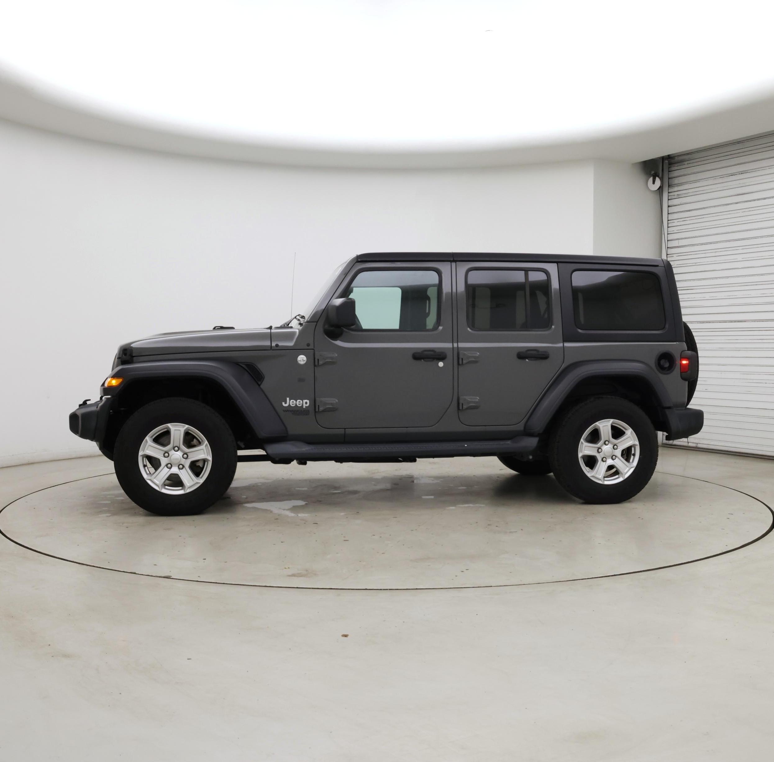 Thumbnail: 2020 Jeep Wrangler - 3