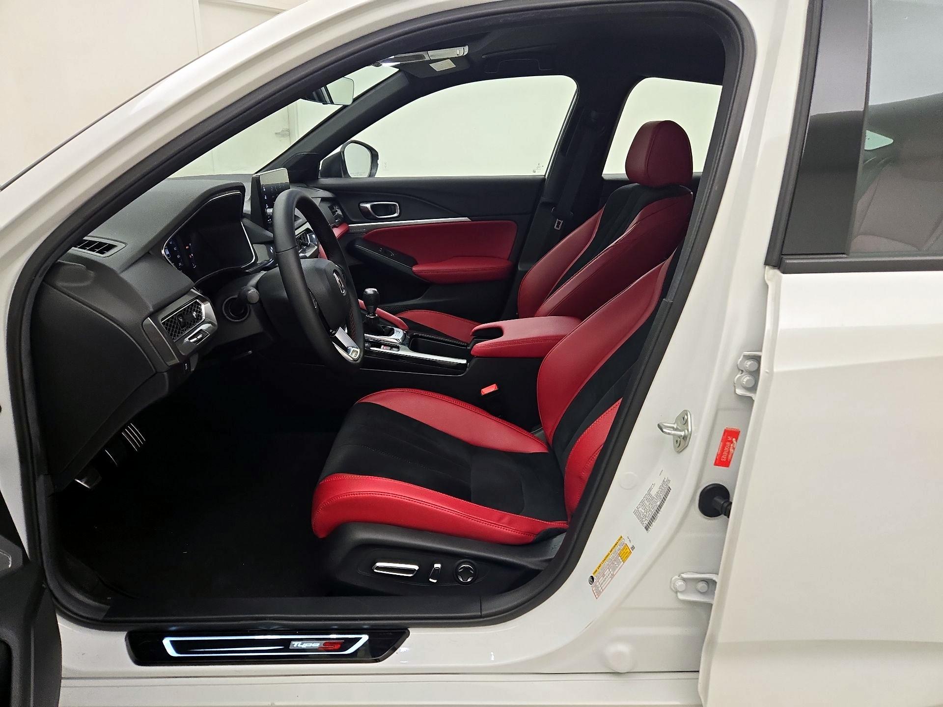 Thumbnail: 2024 Acura Integra - 11