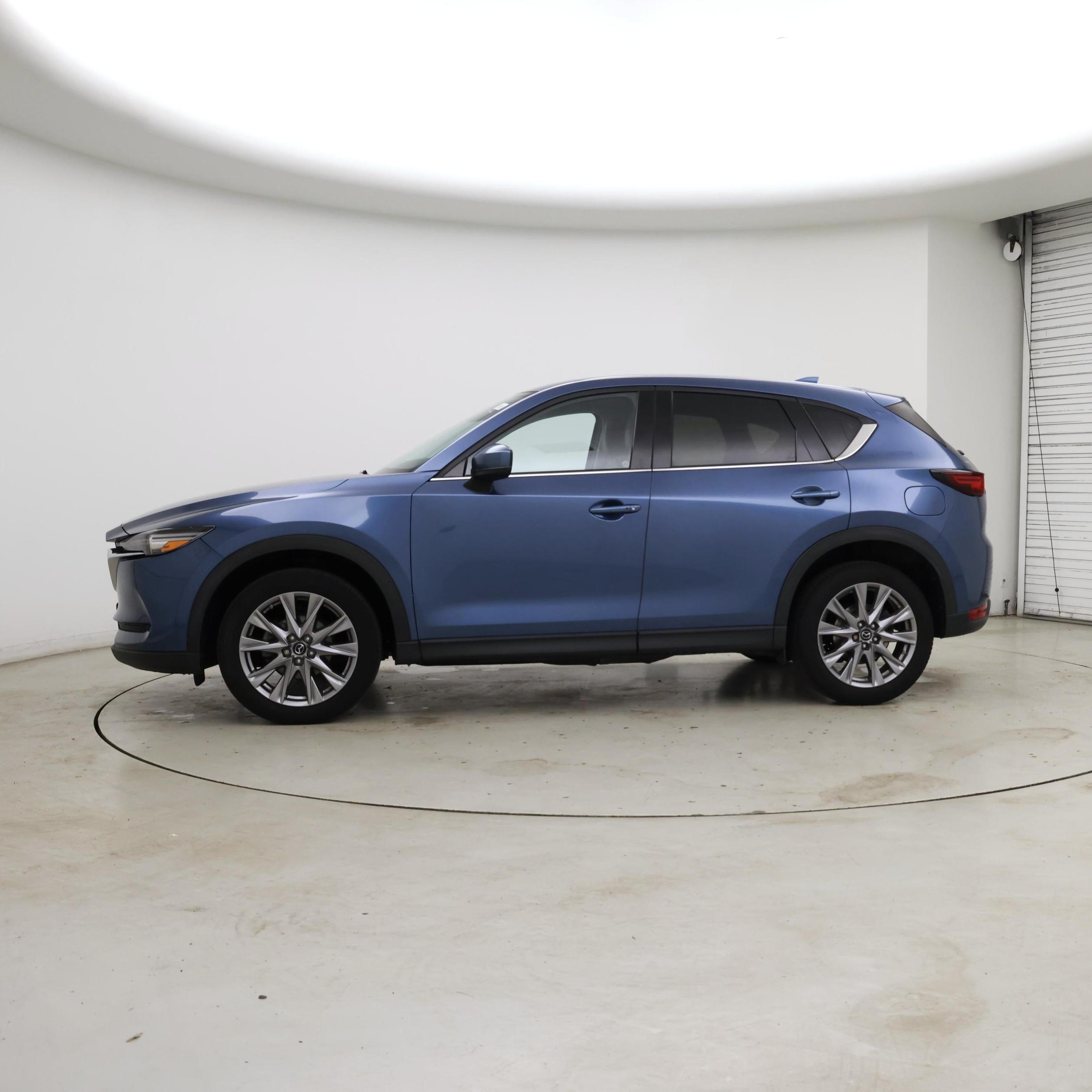 Thumbnail: 2020 Mazda CX-5 - 3