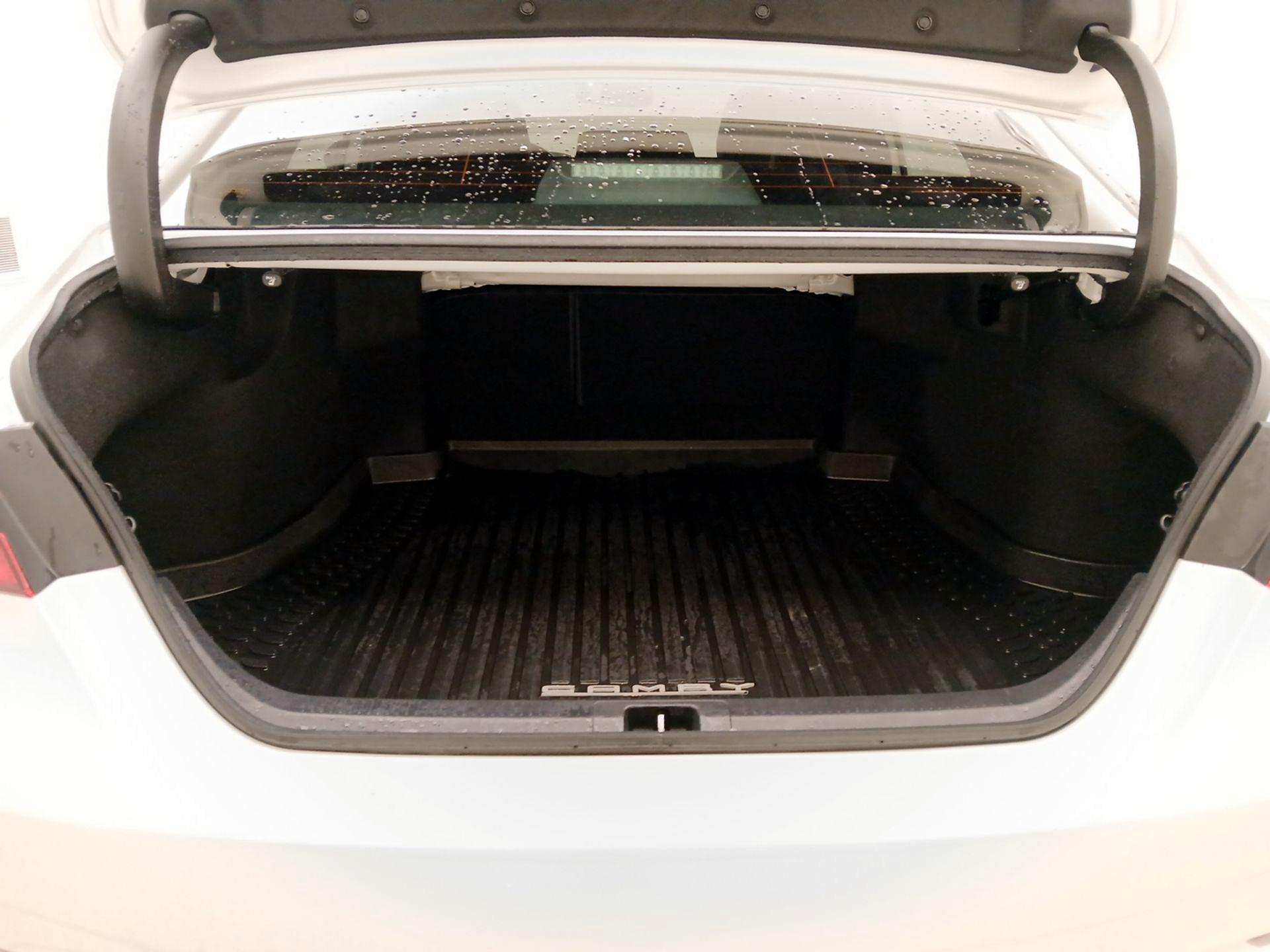 Thumbnail: 2021 Toyota Camry - 18