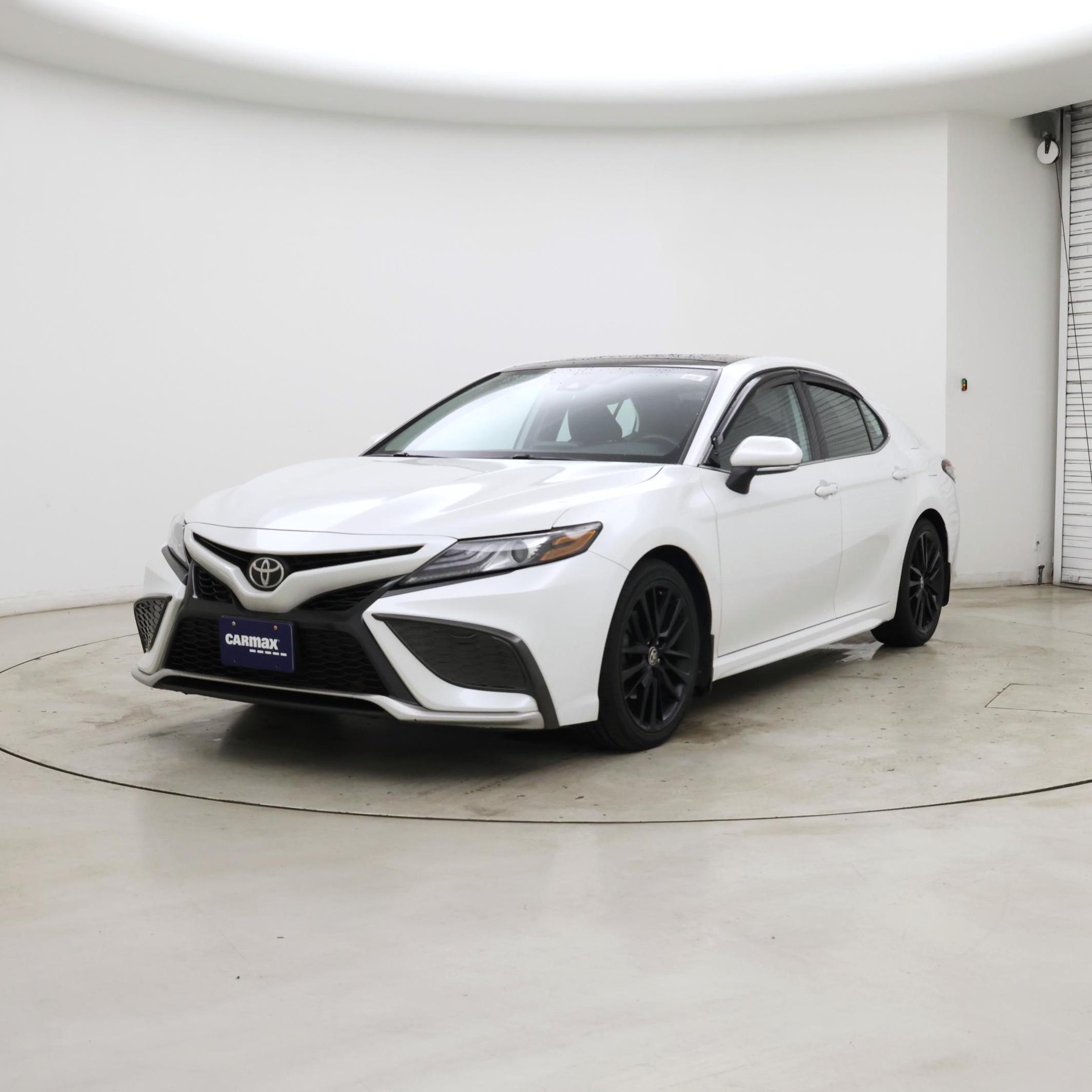 Thumbnail: 2021 Toyota Camry - 4