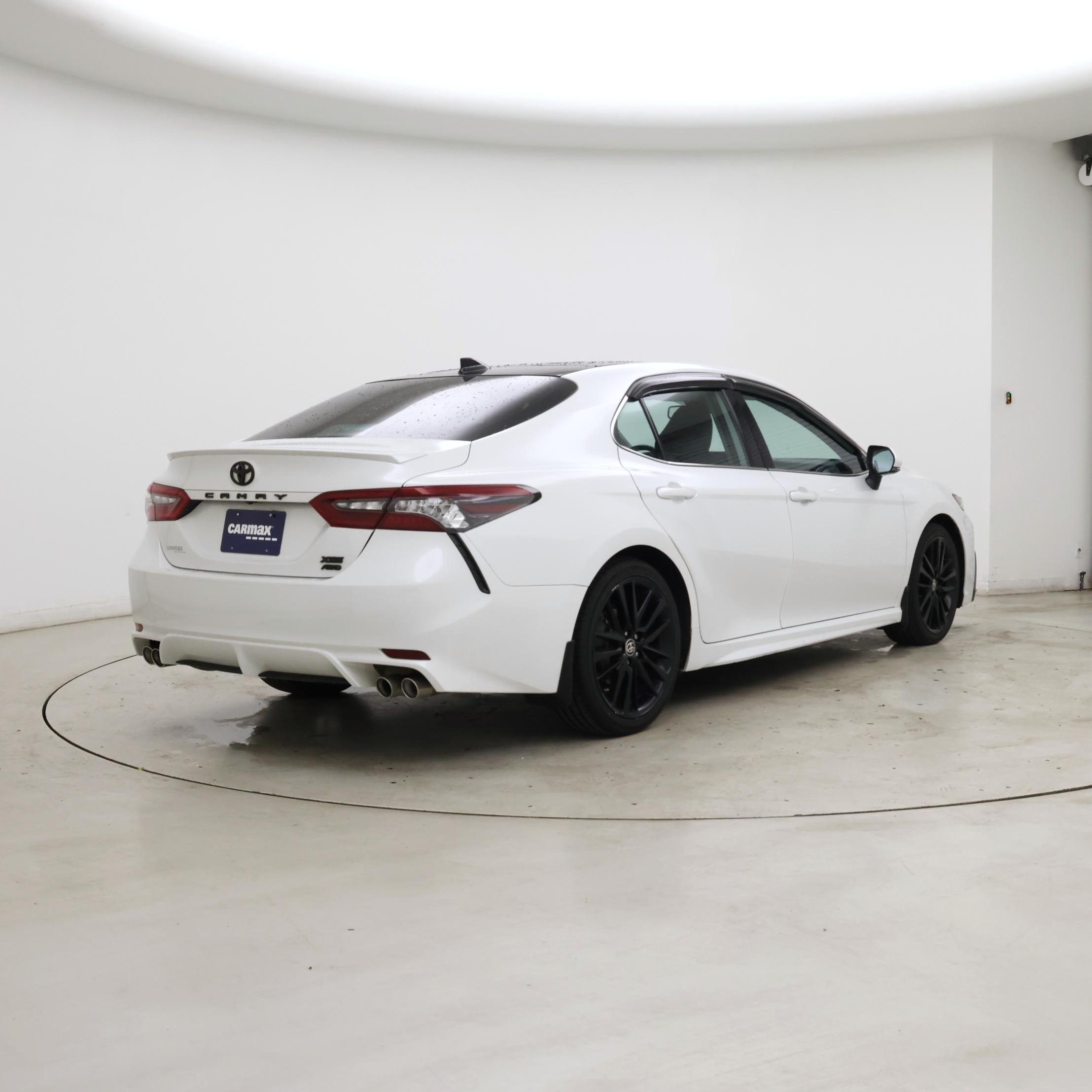 Thumbnail: 2021 Toyota Camry - 8