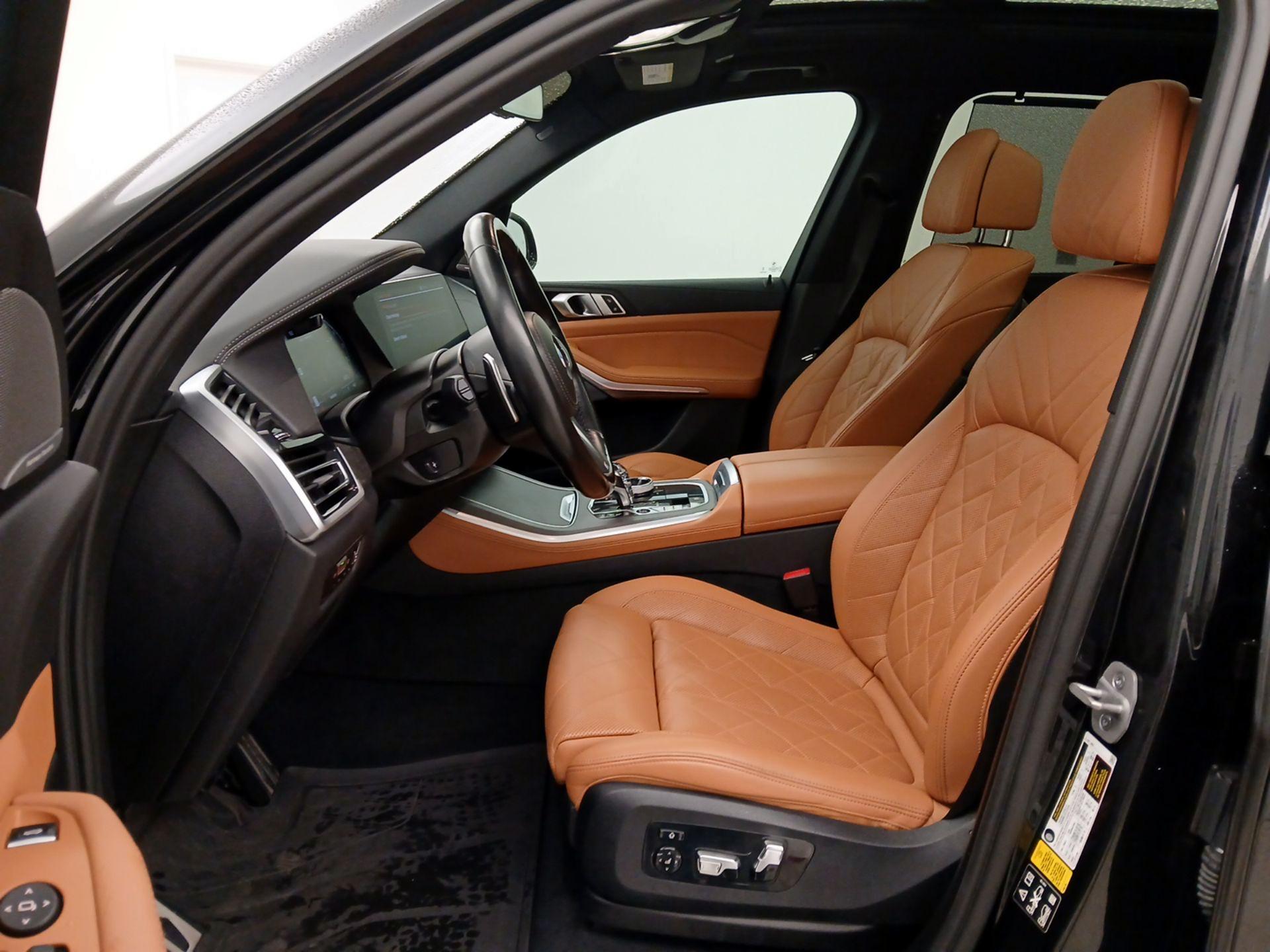 Thumbnail: 2023 BMW X5 - 11