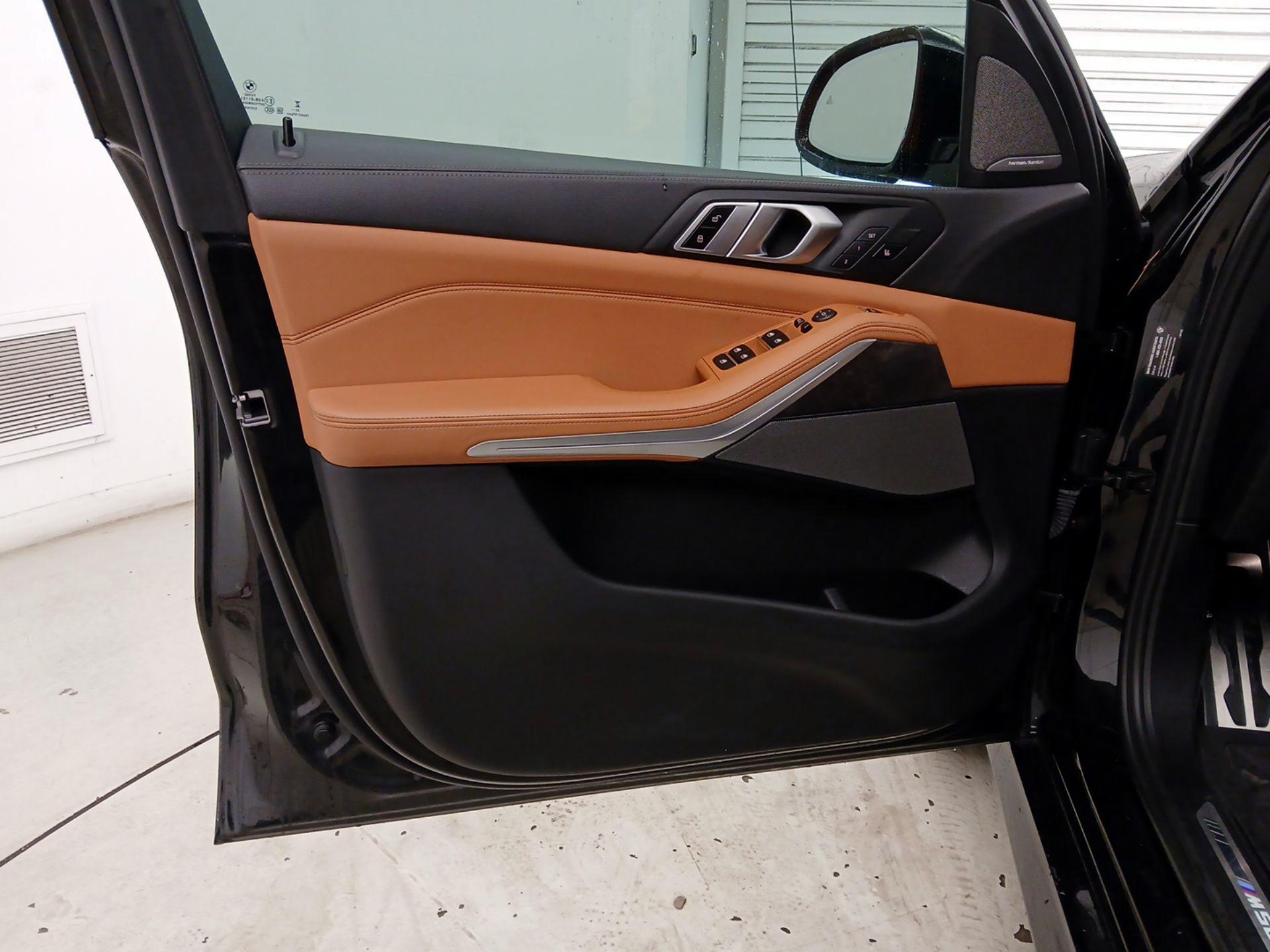 Thumbnail: 2023 BMW X5 - 12