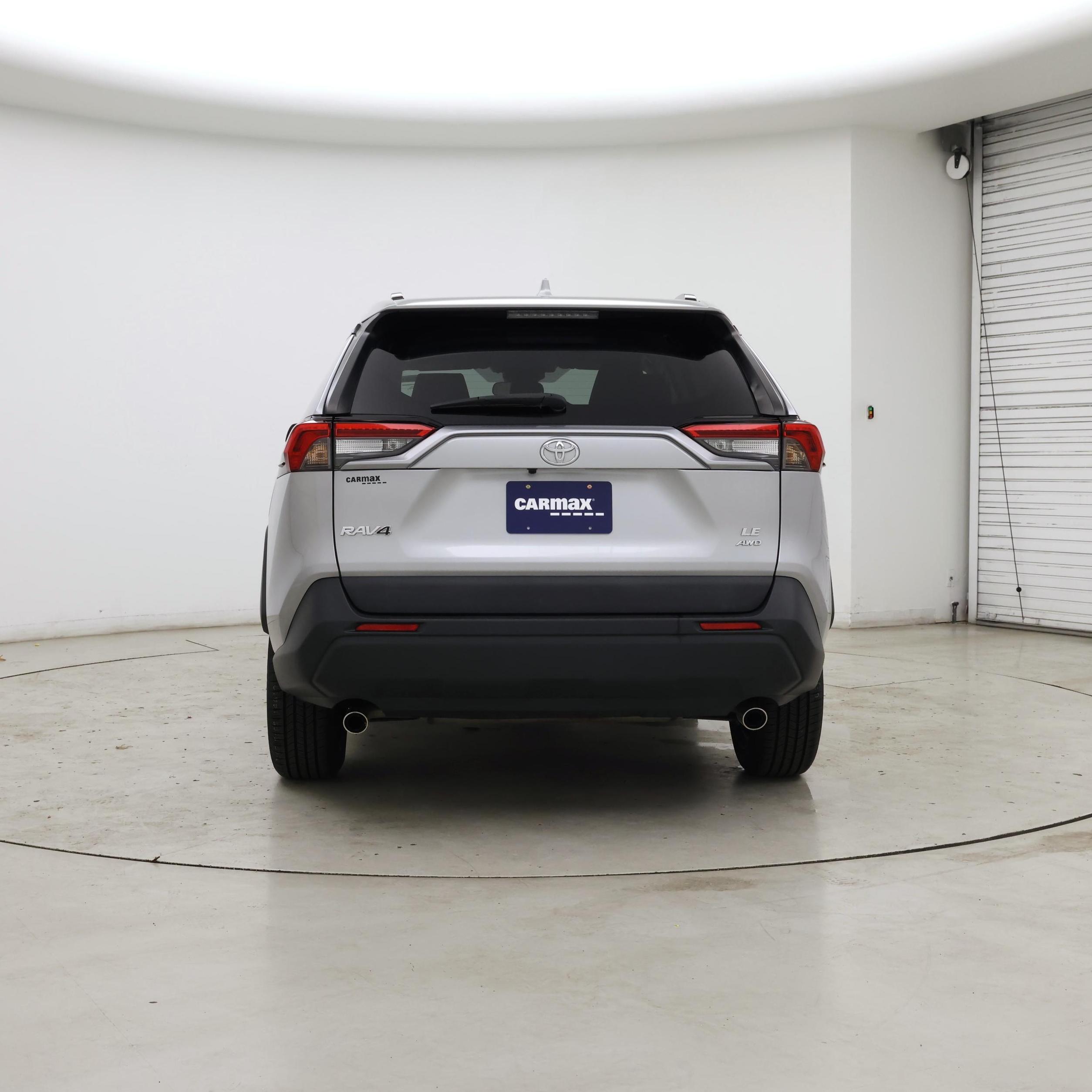 Thumbnail: 2021 Toyota RAV4 - 6