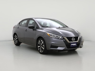 2022 Nissan Versa SR