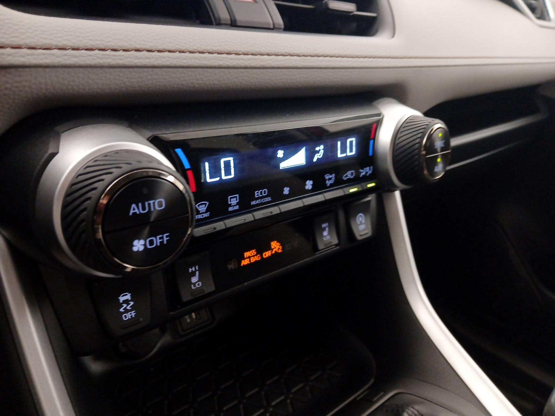 Thumbnail: 2025 Toyota RAV4 - 16