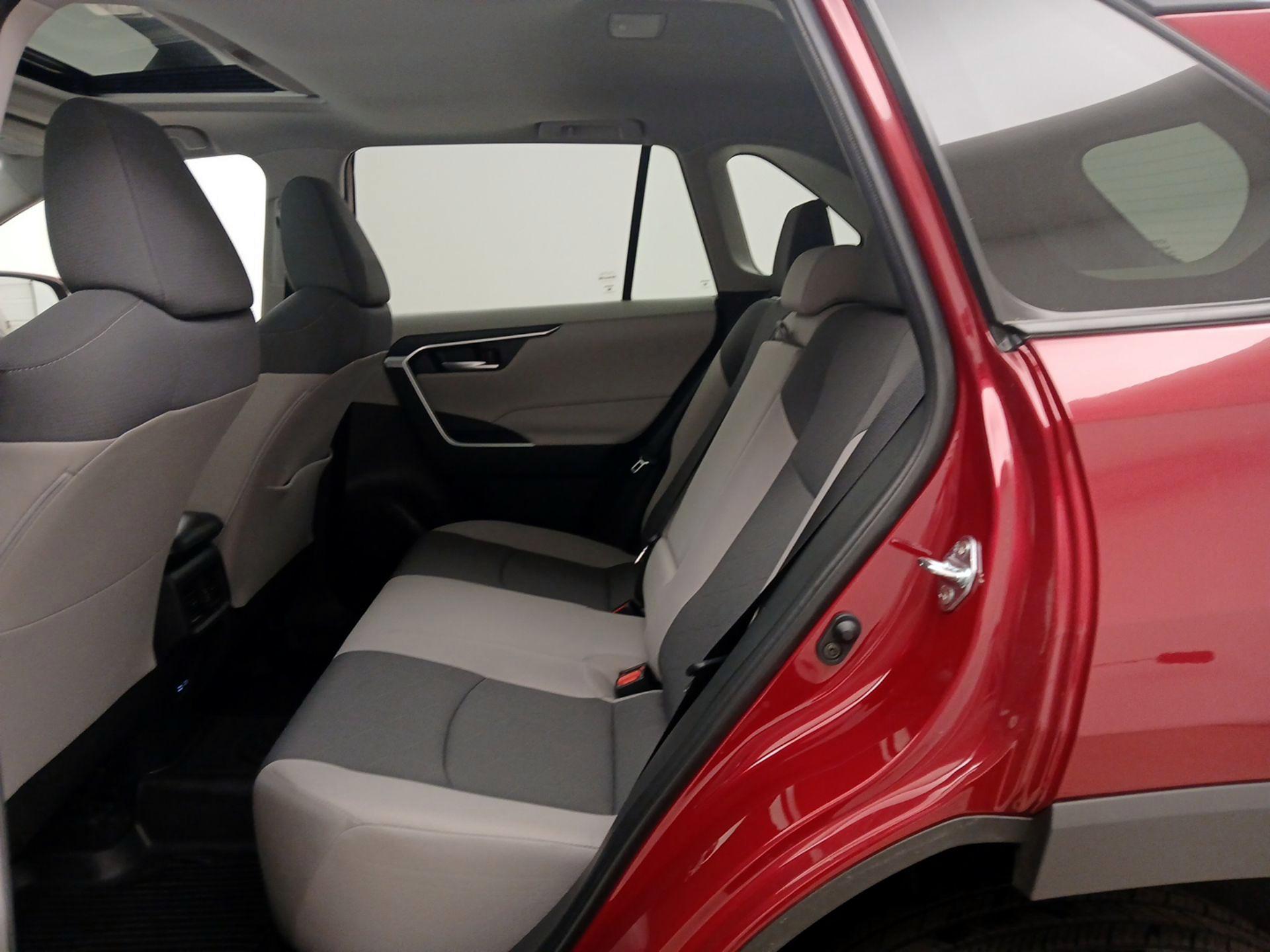 Thumbnail: 2025 Toyota RAV4 - 20