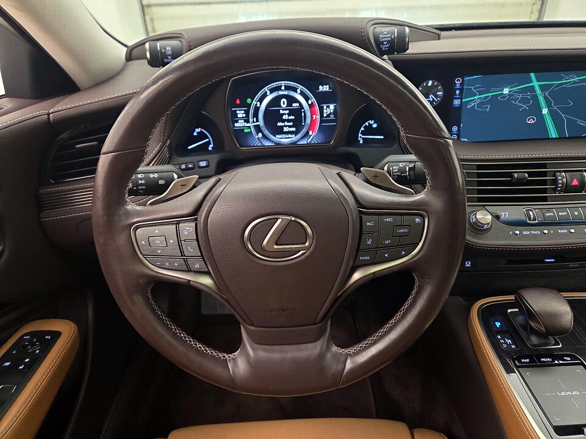 Thumbnail: 2019 Lexus LS - 10