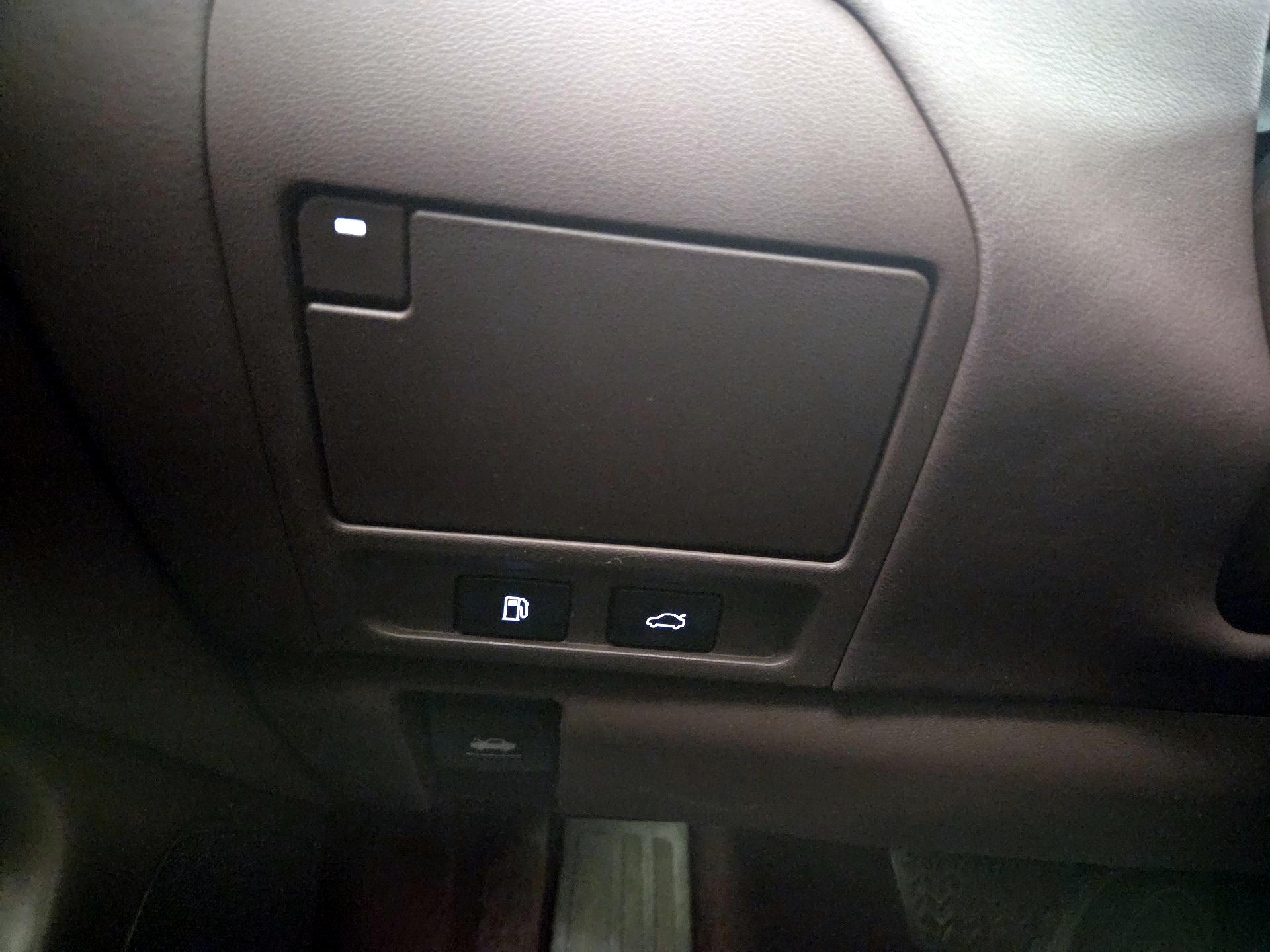 Thumbnail: 2019 Lexus LS - 13