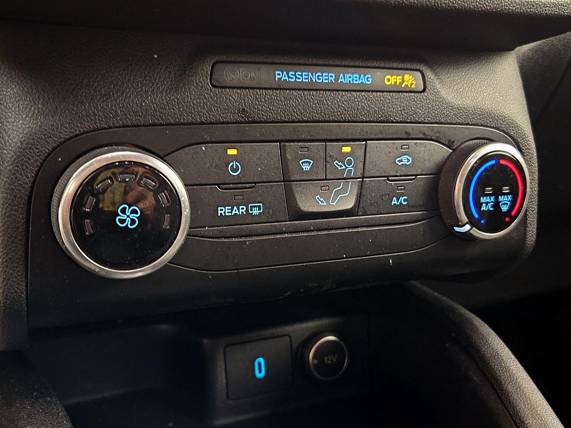 Thumbnail: 2020 Ford Escape - 16