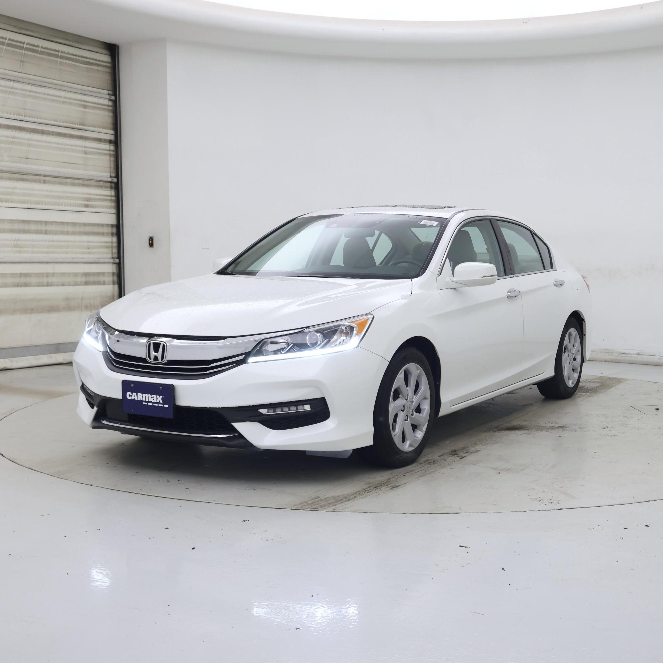 Thumbnail: 2017 Honda Accord - 4