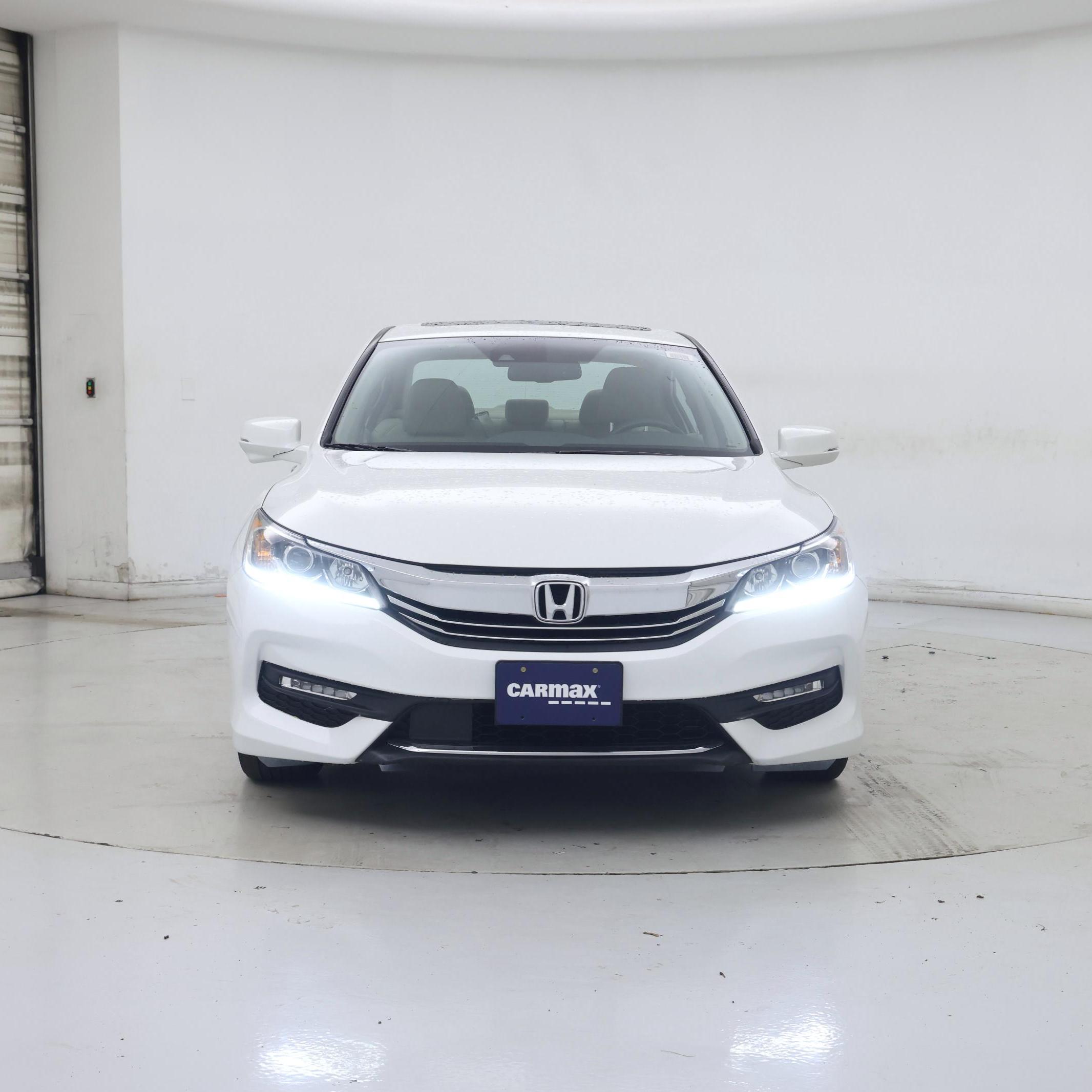 Thumbnail: 2017 Honda Accord - 5