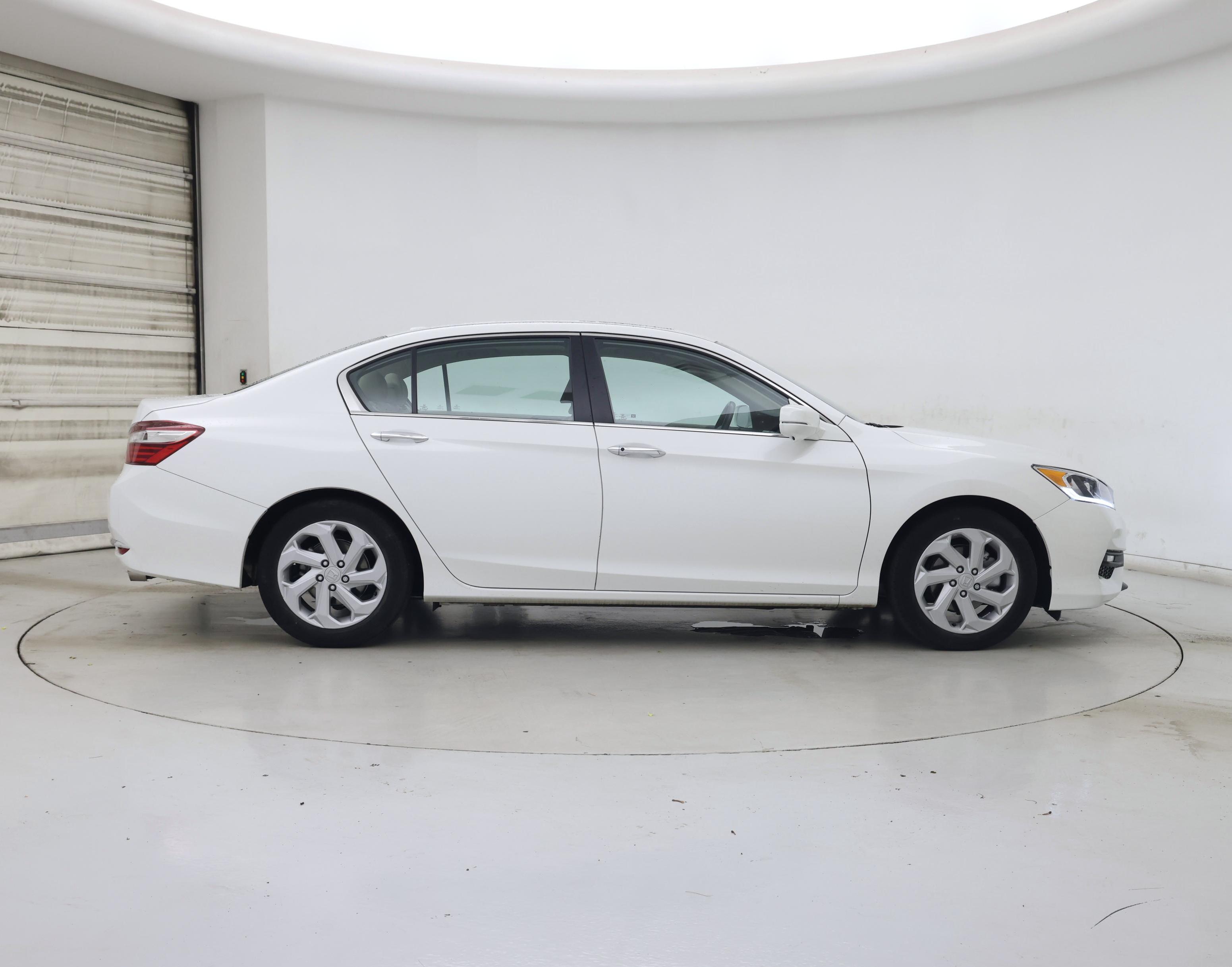 Thumbnail: 2017 Honda Accord - 7