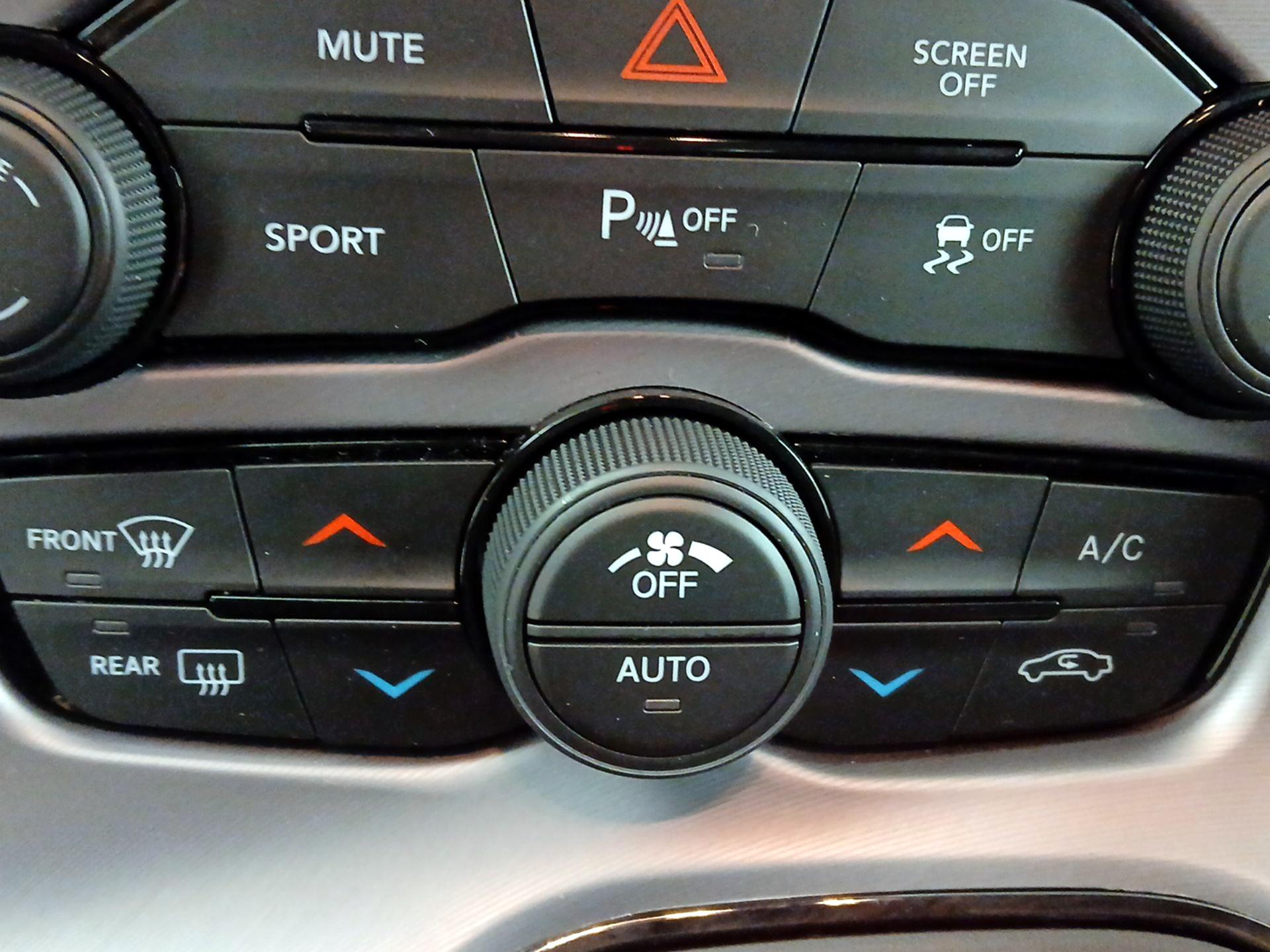 Thumbnail: 2022 Dodge Challenger - 16