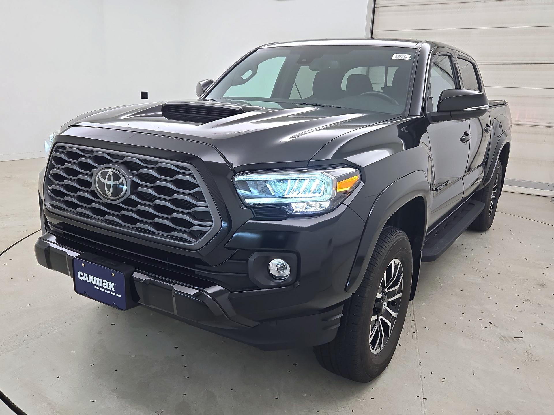 Thumbnail: 2023 Toyota Tacoma - 3