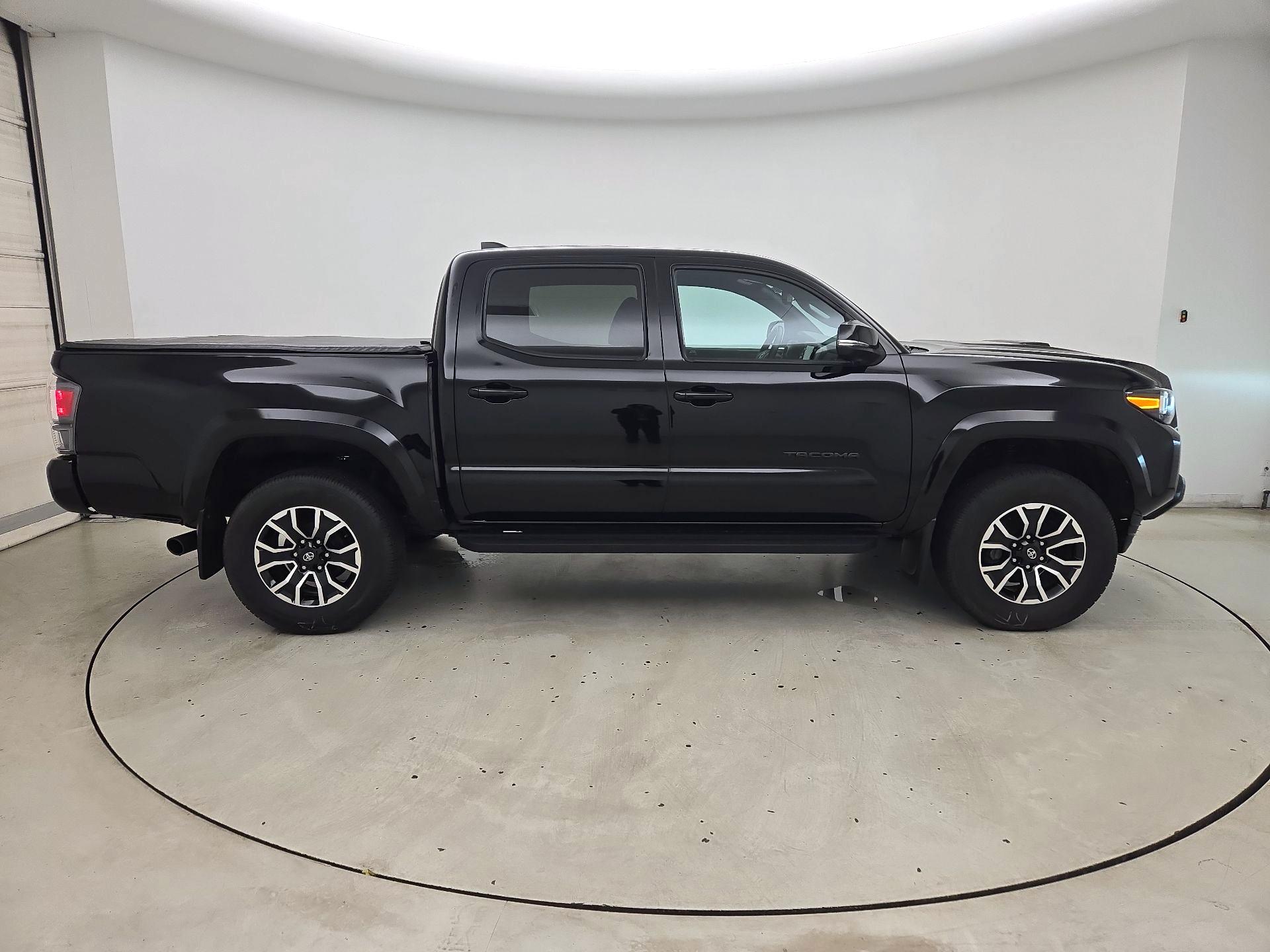 Thumbnail: 2023 Toyota Tacoma - 4