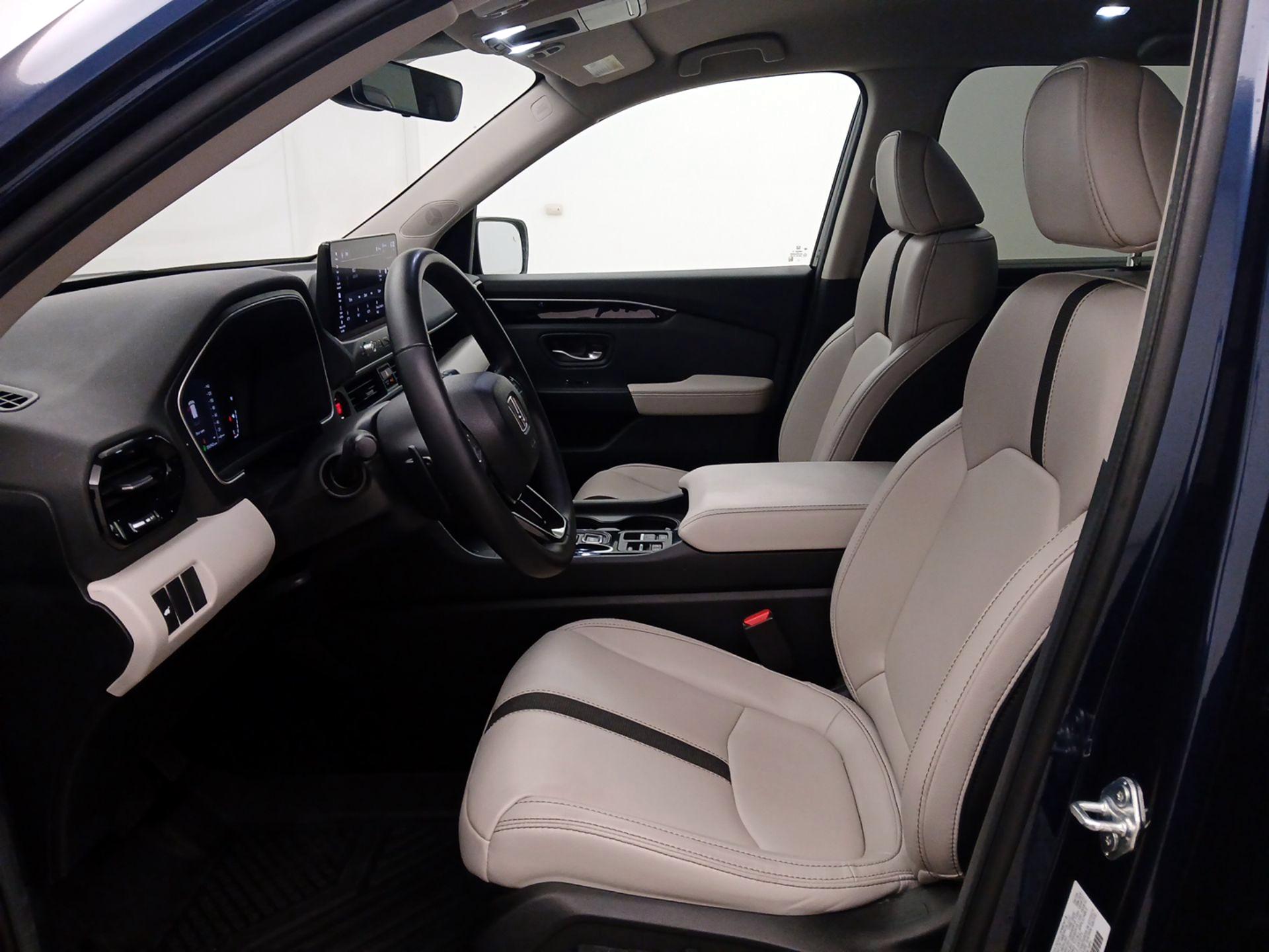 Thumbnail: 2026 Honda Passport - 11