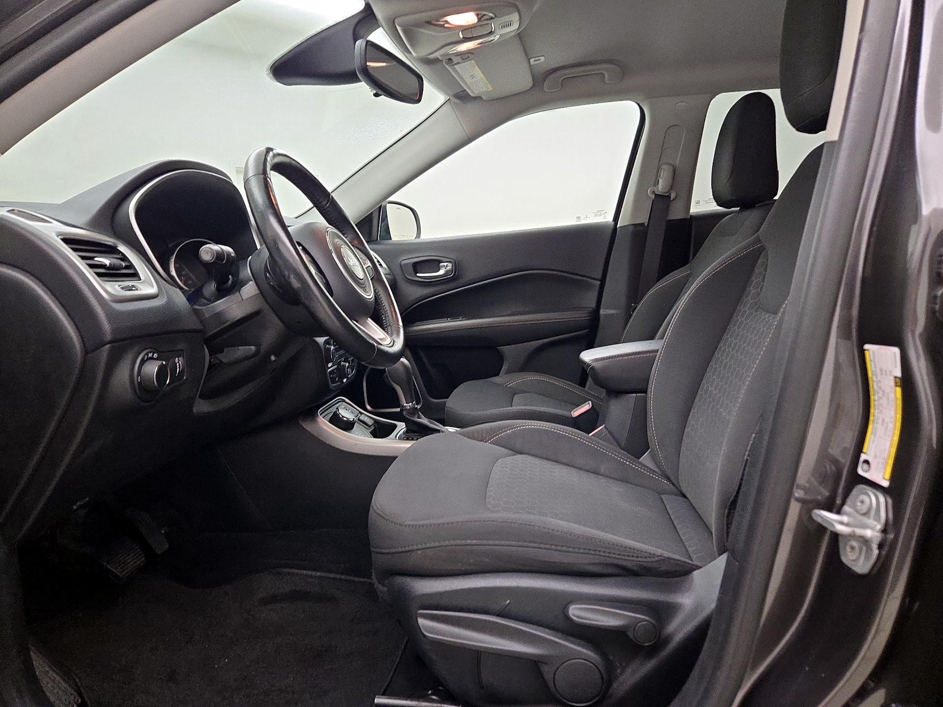 Thumbnail: 2019 Jeep Compass - 11