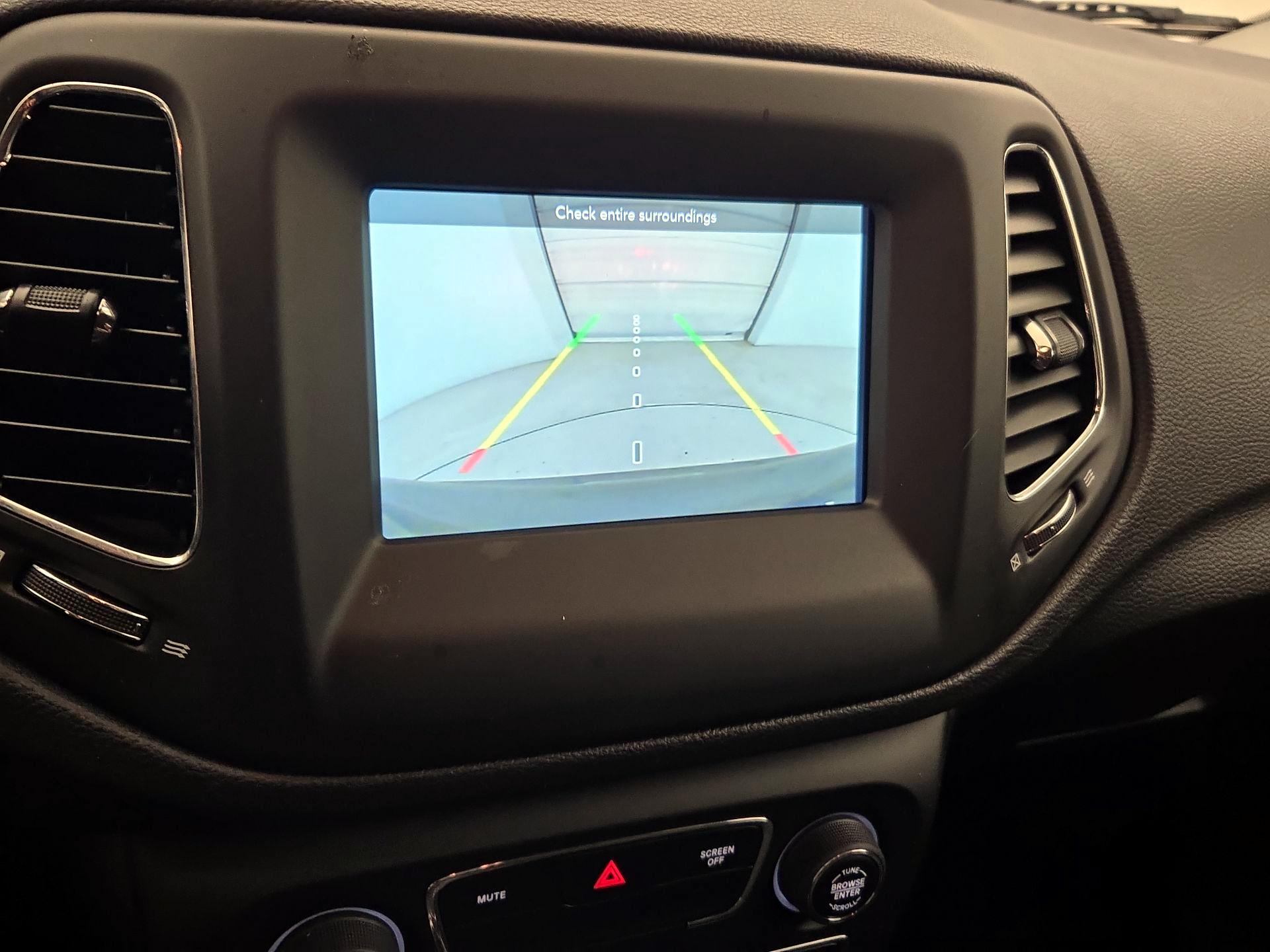 Thumbnail: 2019 Jeep Compass - 14