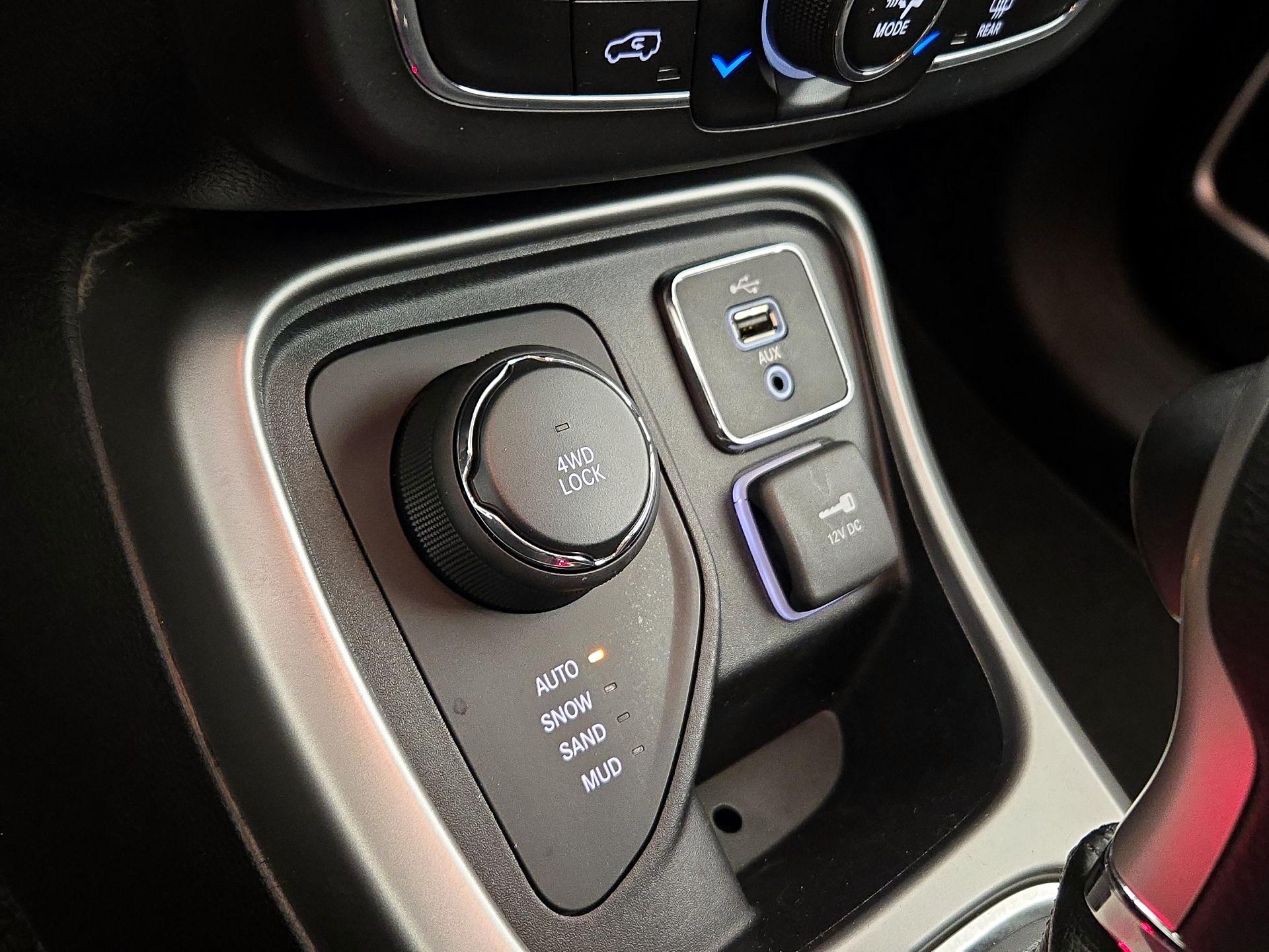 Thumbnail: 2019 Jeep Compass - 18