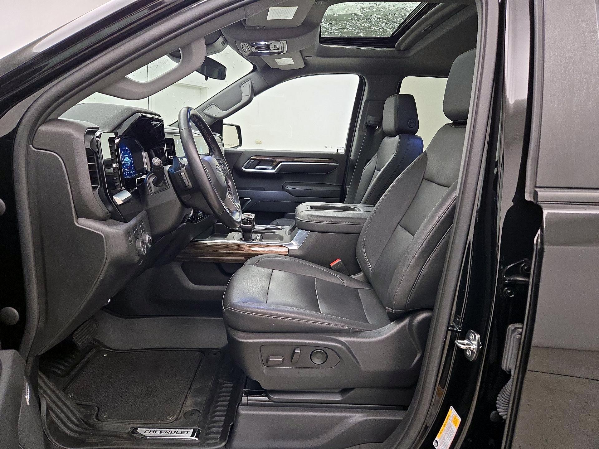 Thumbnail: 2022 Chevrolet Silverado 1500 - 11