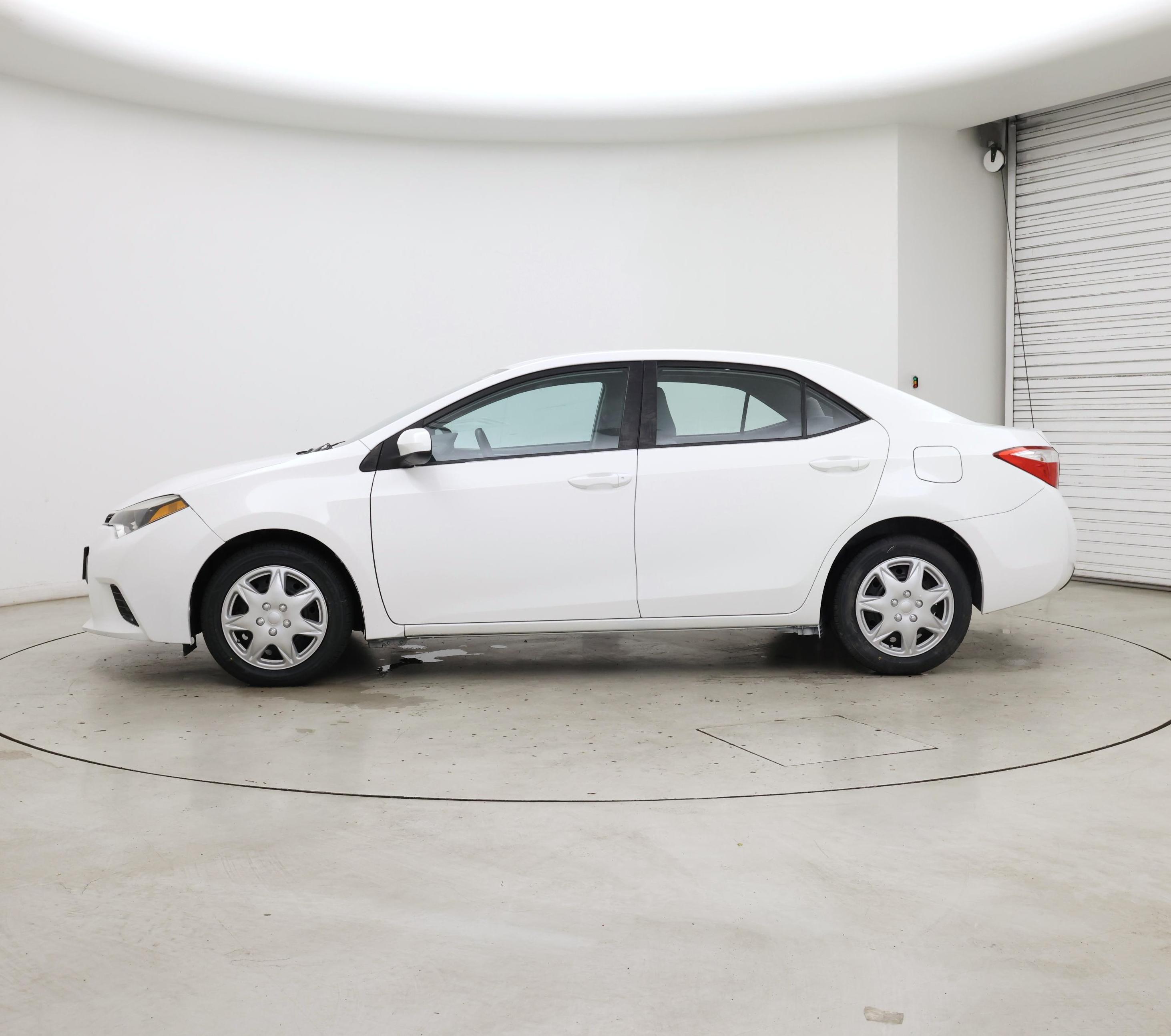 Thumbnail: 2014 Toyota Corolla - 3