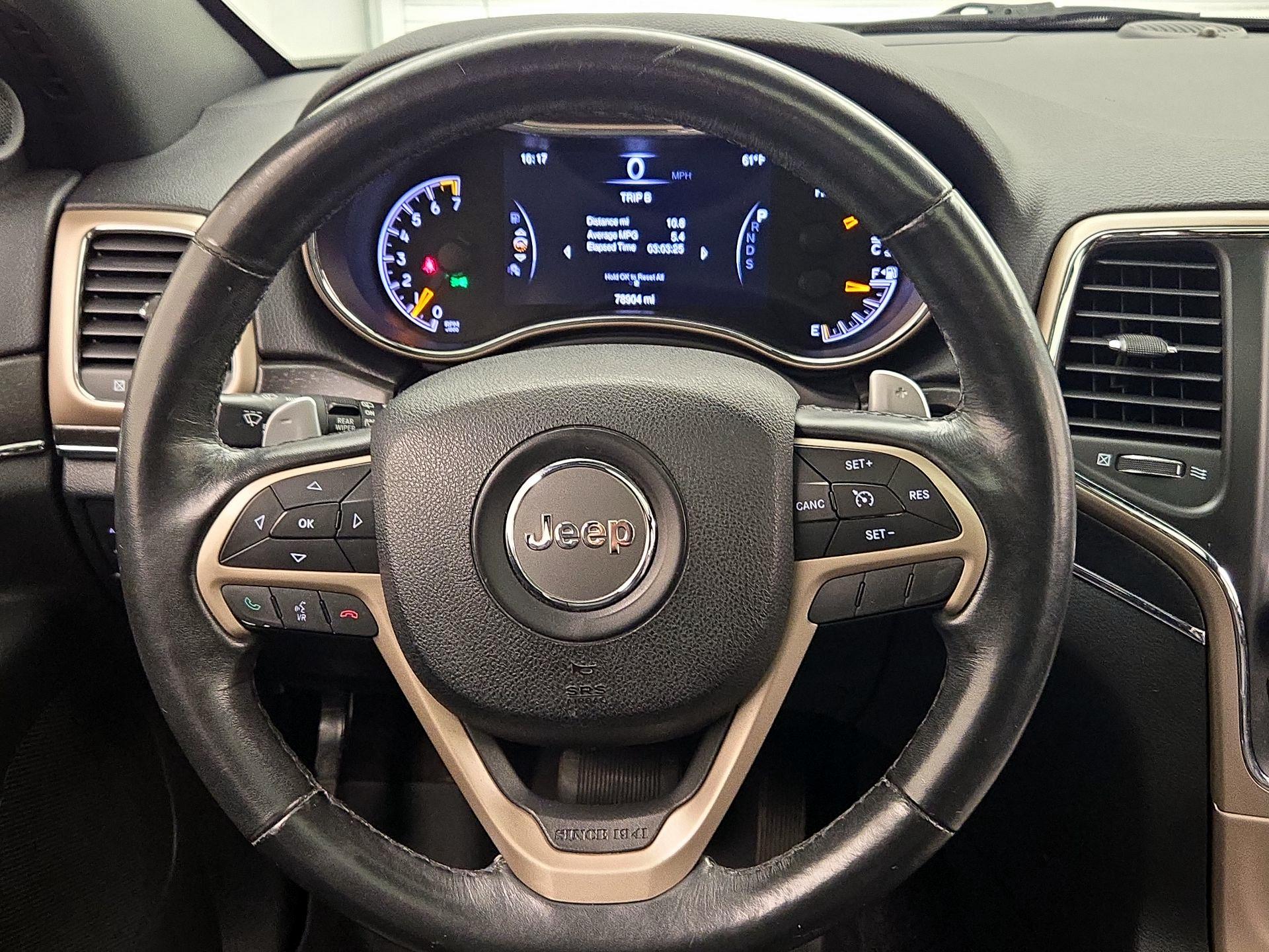 Thumbnail: 2015 Jeep Grand Cherokee - 10