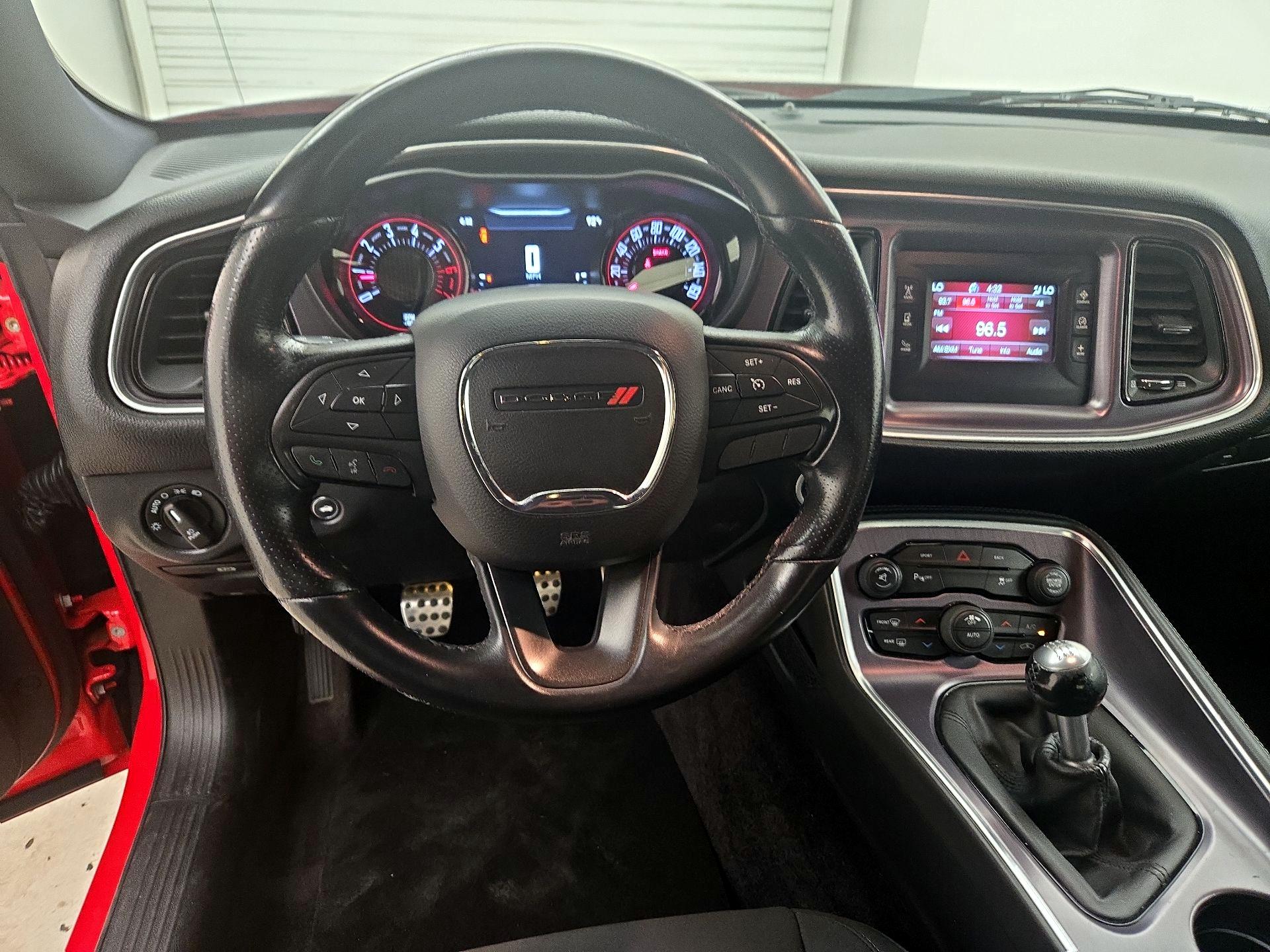 Thumbnail: 2016 Dodge Challenger - 10