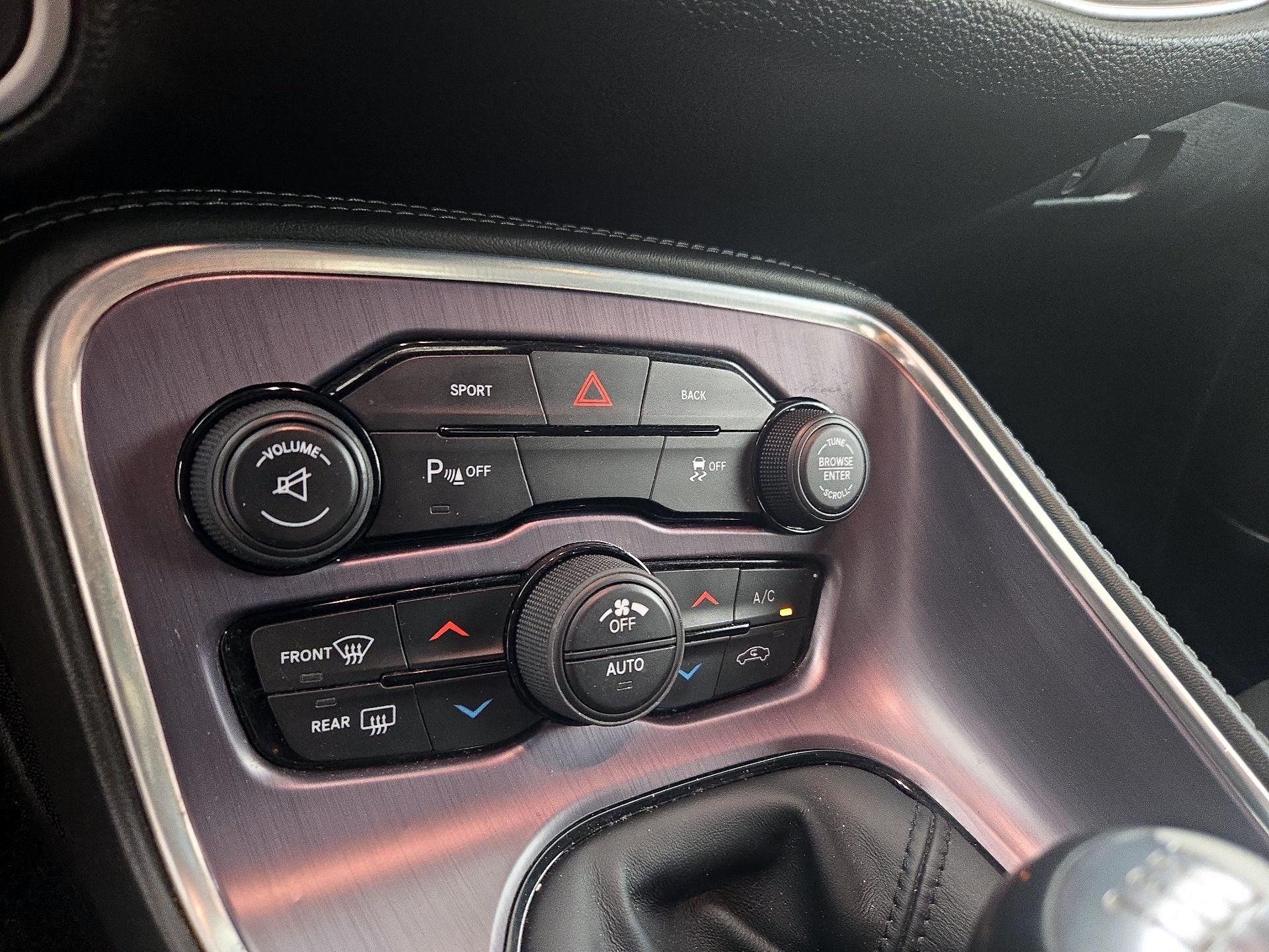 Thumbnail: 2016 Dodge Challenger - 16